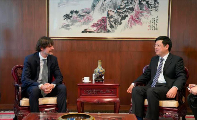 Sabino Vaca Narvaja y el embajador chino en la Argentina, Zao Xiaoli