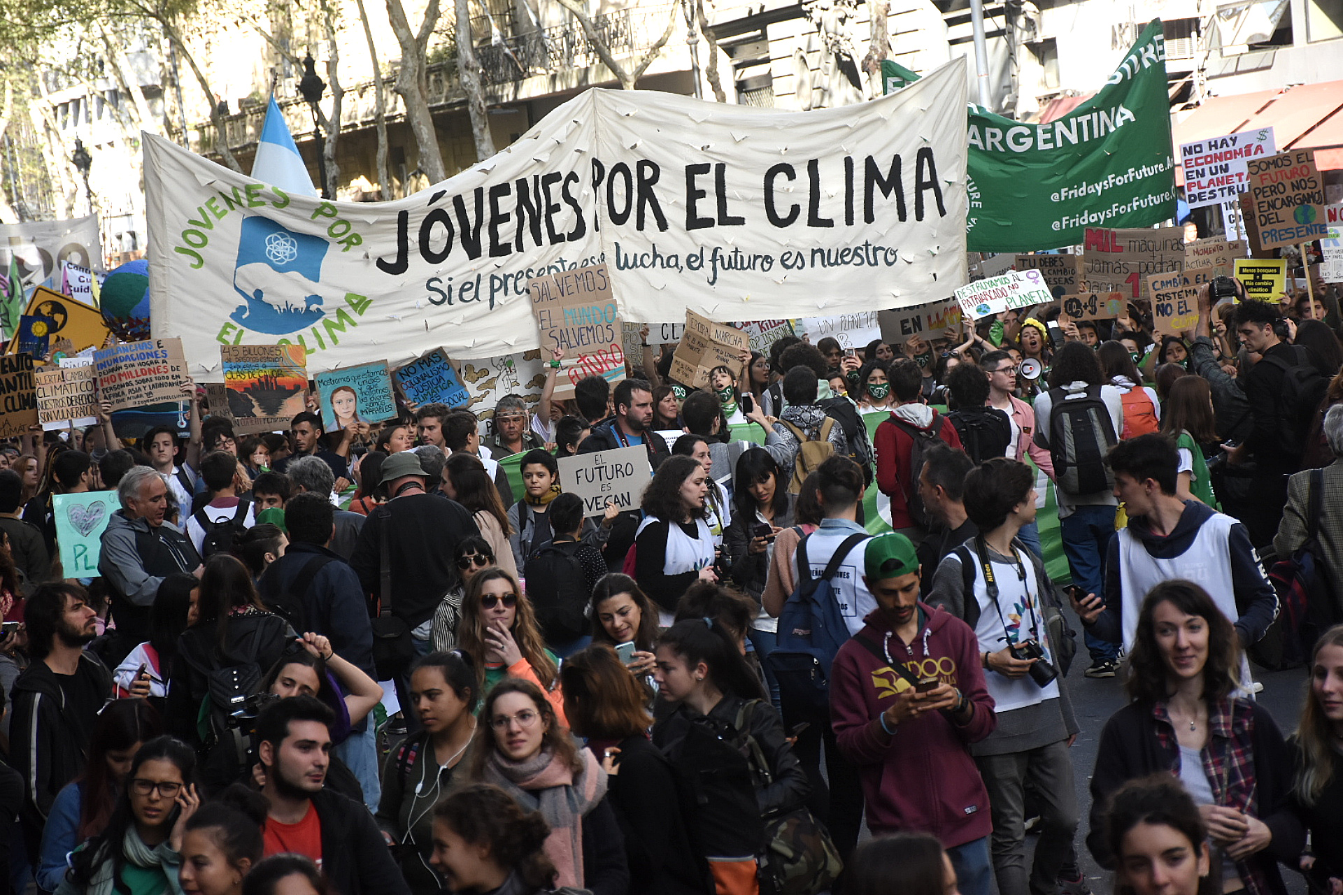 Marcha por el cambio climático en la ciudad de Buenos Aires (Nicolás Stulberg)
