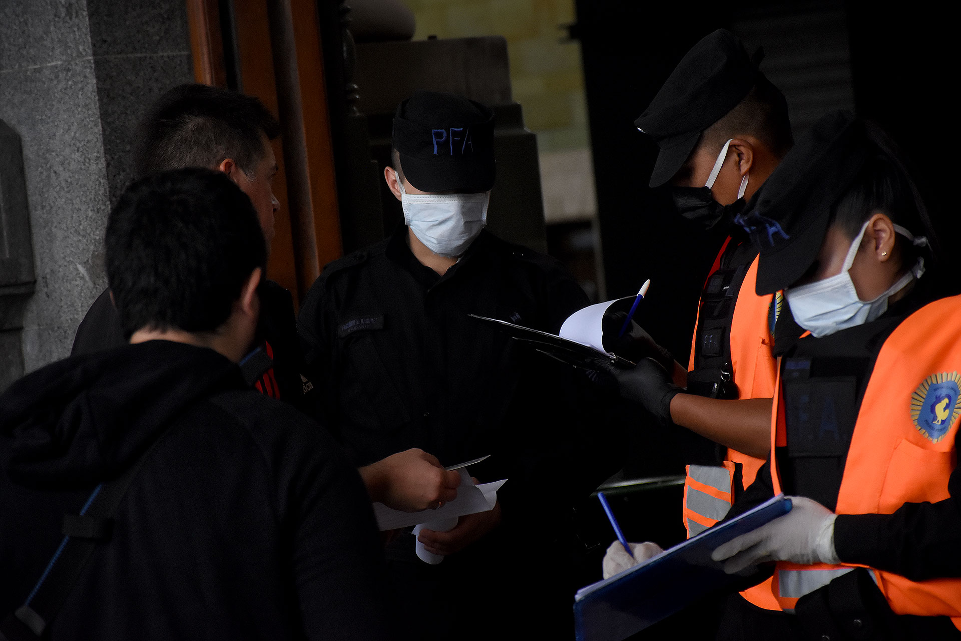 Los controles son más estrictos en la entrada a la ciudad de Buenos Aires 
