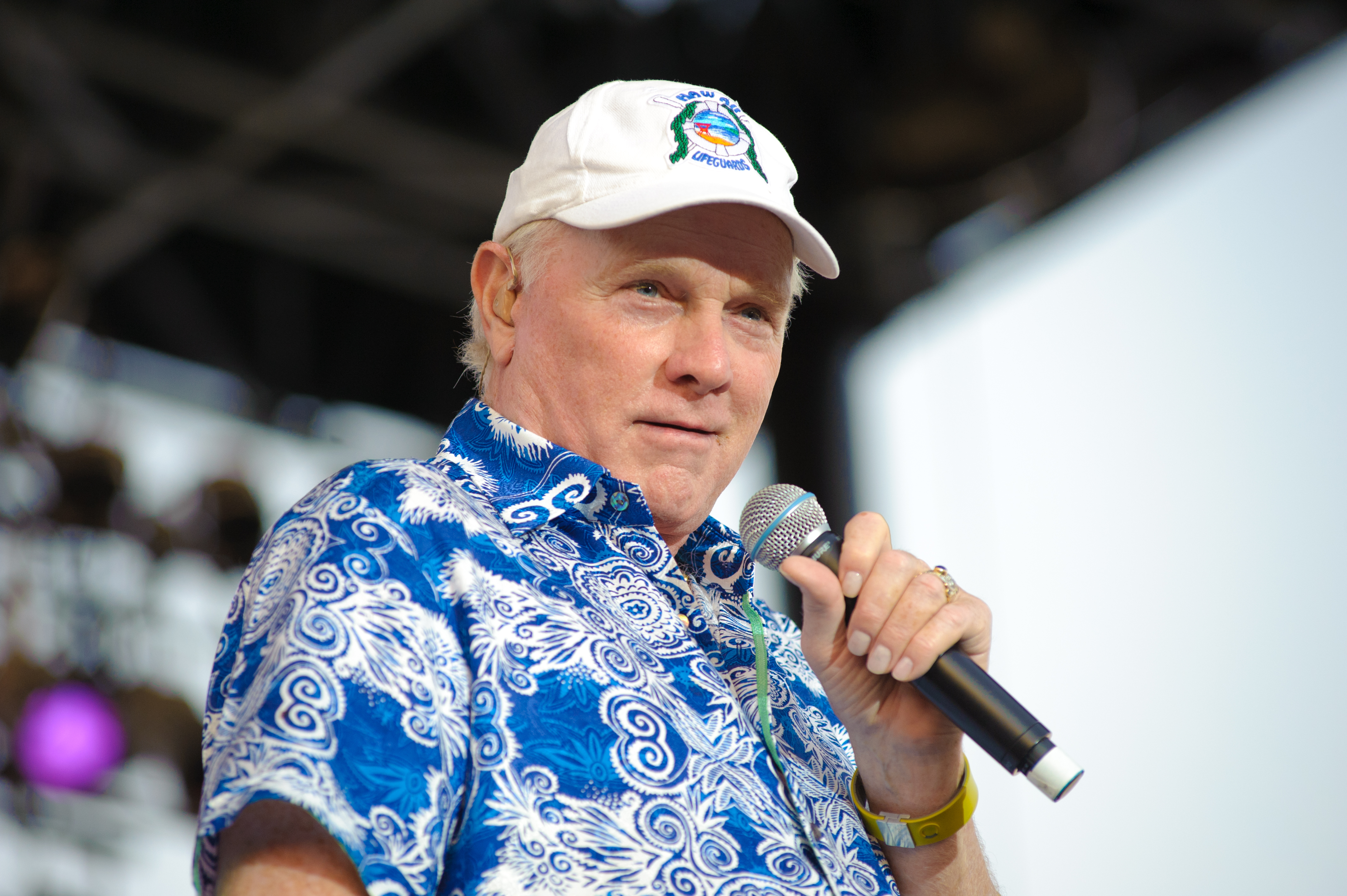 Mal llevado y conservador: Mike Love, el más anciano de los Beach Boys,  cumple 79 años - Infobae