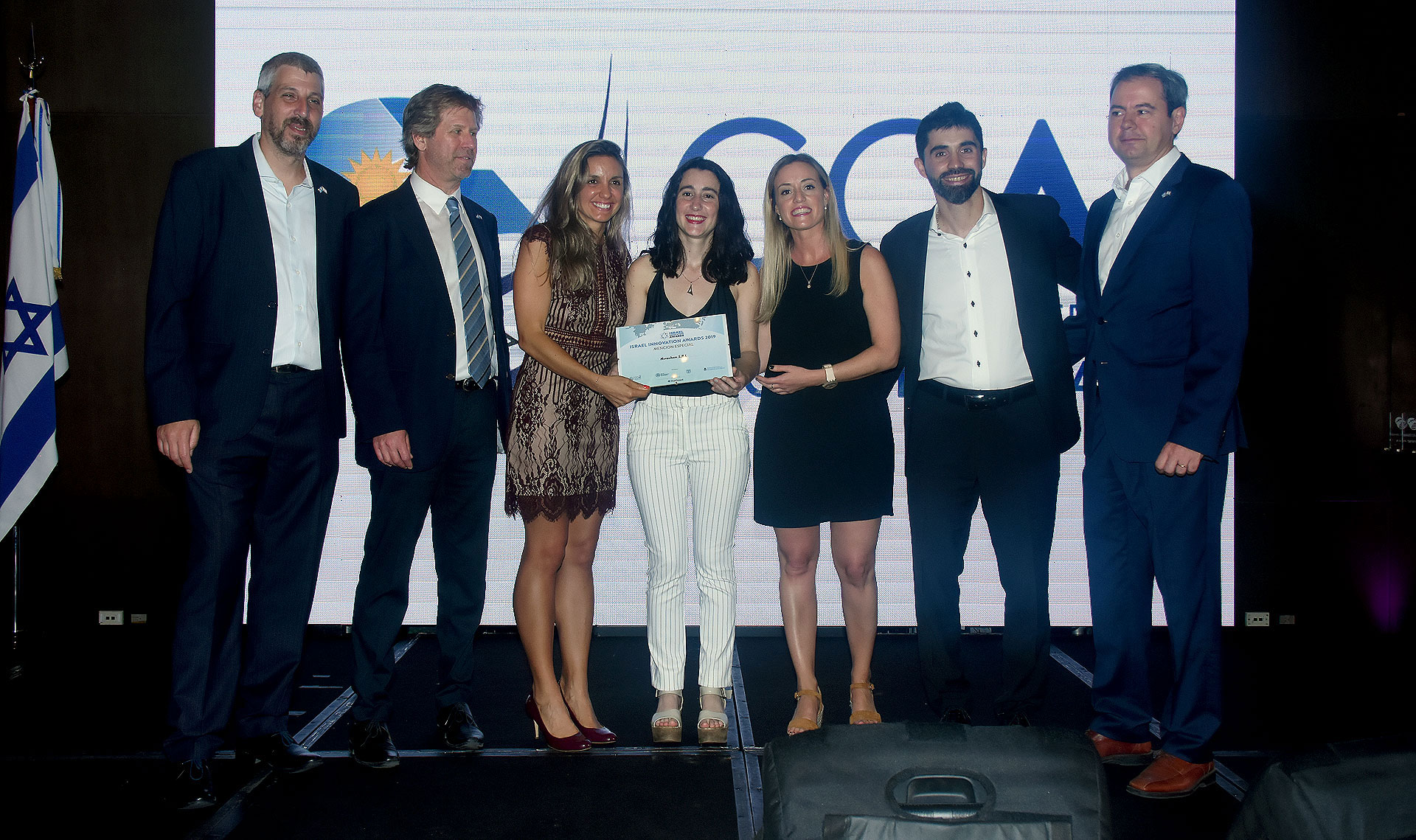Durante el evento se entregaron los Israel Innovation Awards 2019. En la foto, la ganadora Damaris Reynoso de la empresa Novachem