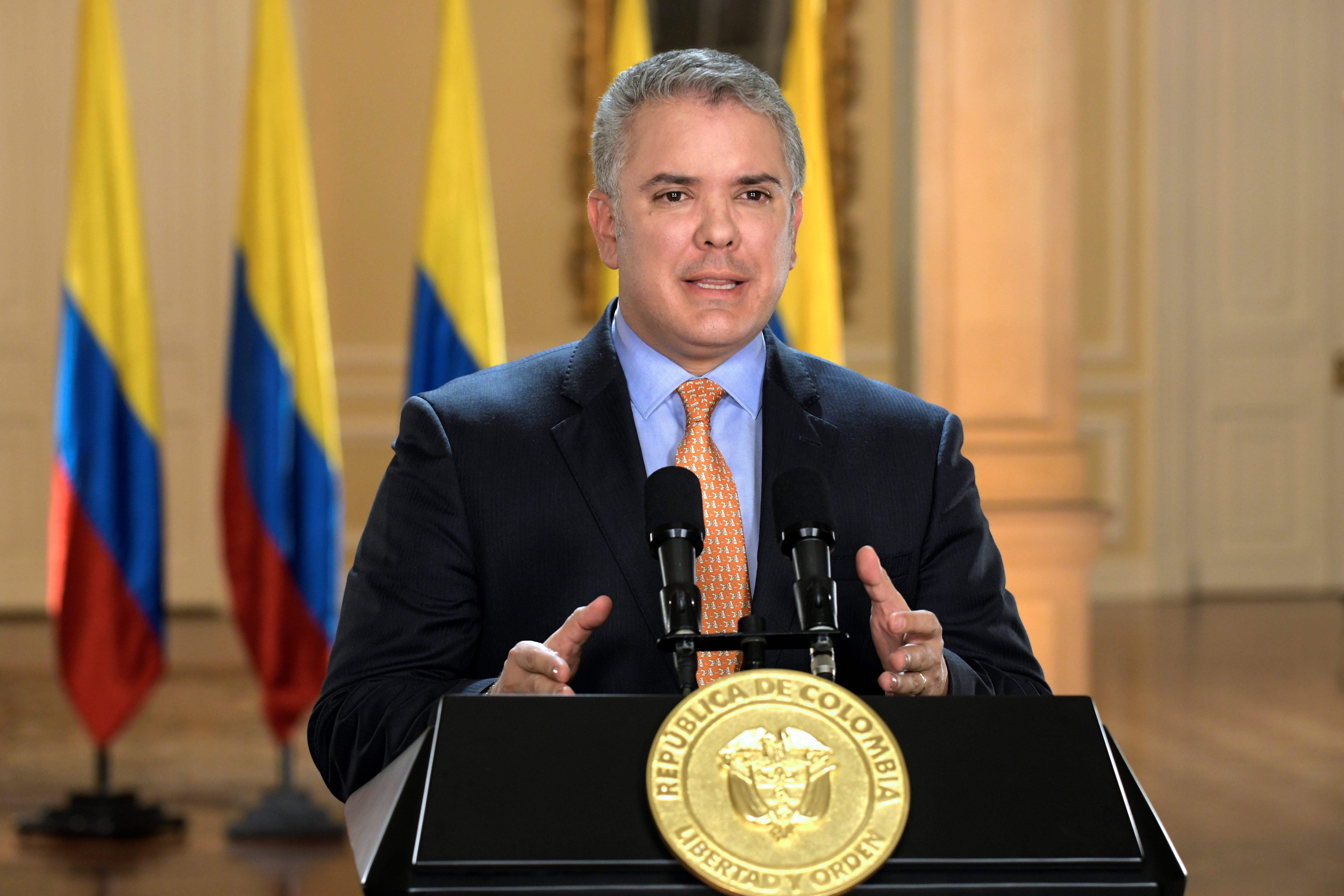 El presidente de Colombia, Iván Duque, anunció medidas de cierre de fronteras aéreas a nacionales y extranjeros para prevenir la propagación del coronavirus.