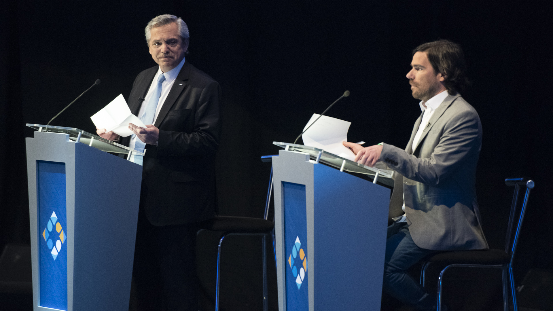 Alberto Fernández y Nicolás del Caño durante uno de los bloques del debate