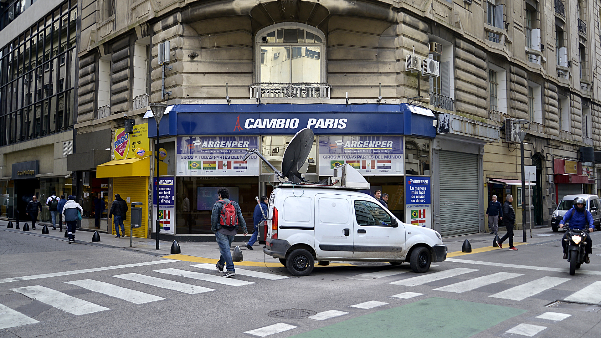 El Banco Central también analiza usar inspectores en la City con la idea de desincentivar las operaciones cambiarias en negro