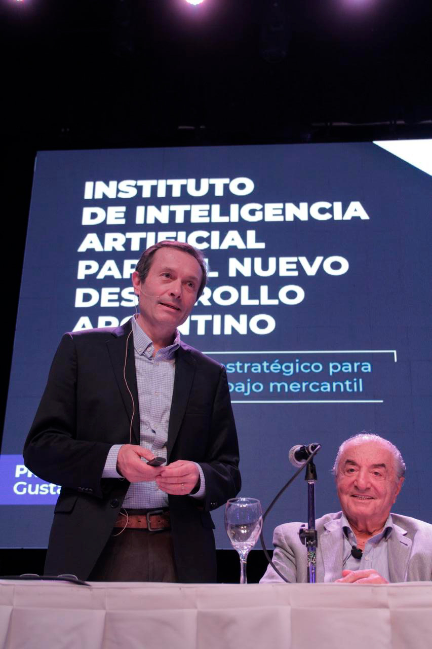 Gustavo Béliz, frente a sindicalistas como Armando Cavalieri propone nuevas tecnologías para una argentina competitiva