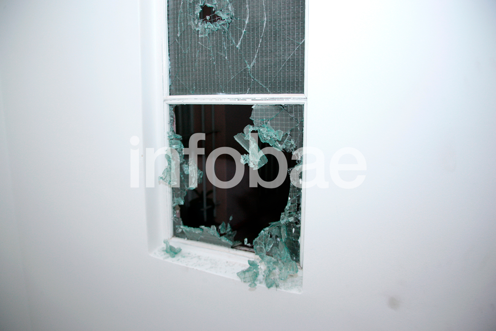 La pelea Fernández-Bustinduy dejó escenas de violencia con heridos y la certeza de que seguirán los enfrentamientos. (fotos: Luciano González)