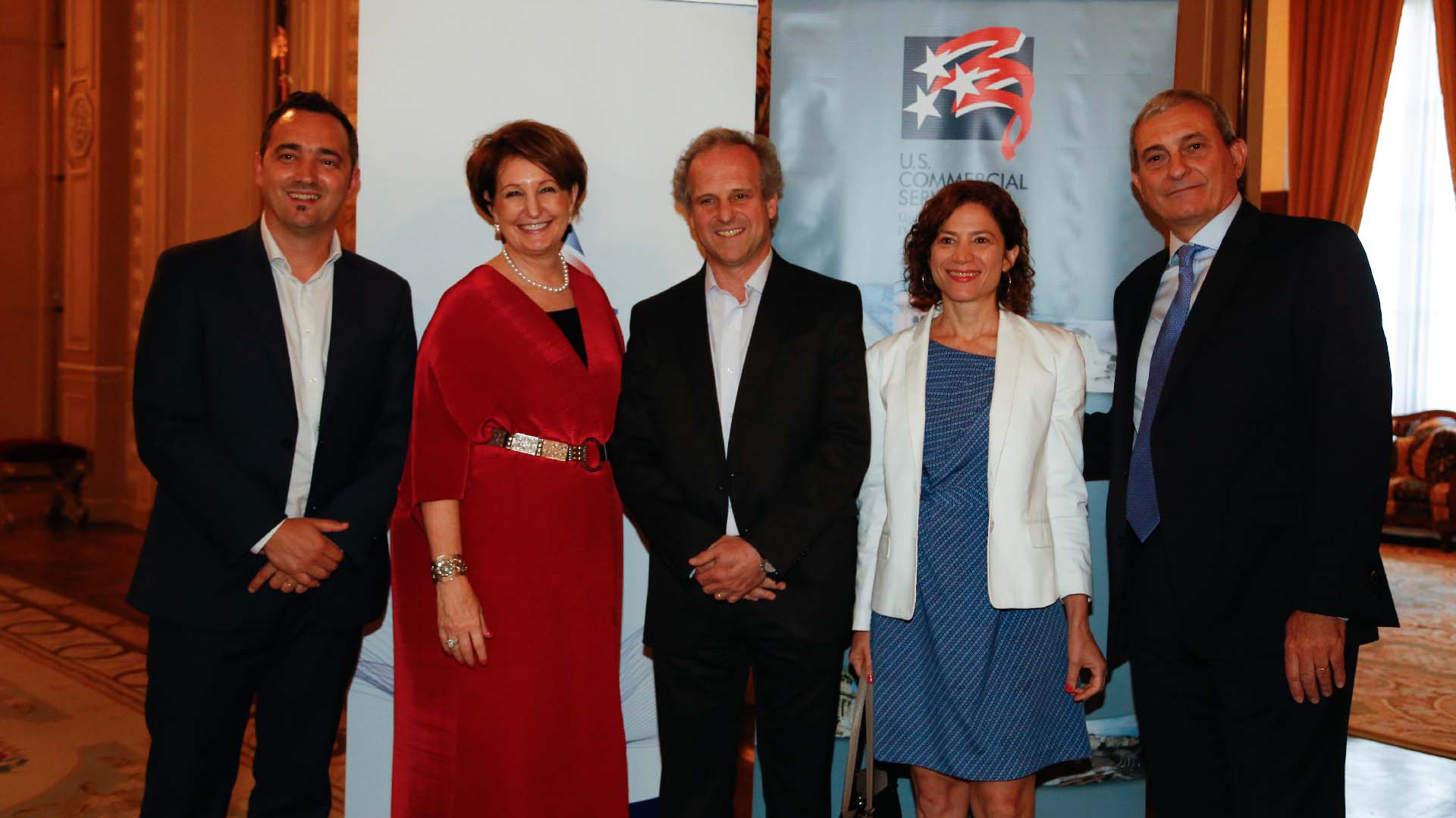 Matías Weisz, gerente de Asuntos Públicos Cono Sur de Uber; MaryKay Carlson, Roberto Alexander; Eleonora Rabinovich, gerente de Políticas Públicas y Asuntos Gubernamentales de Google, y Alejandro Díaz