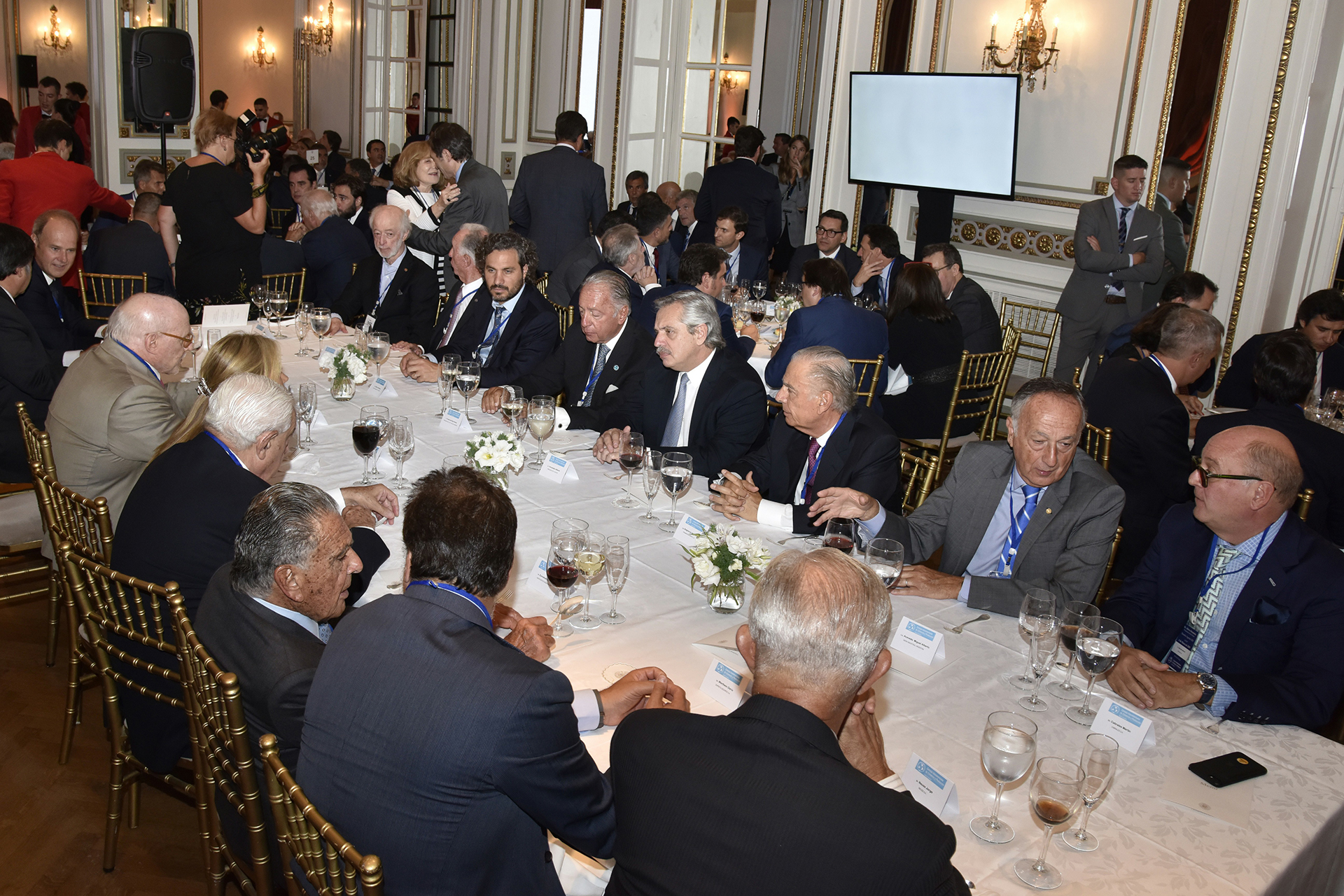 Alberto Fernández durante el almuerzo junto a los empresarios