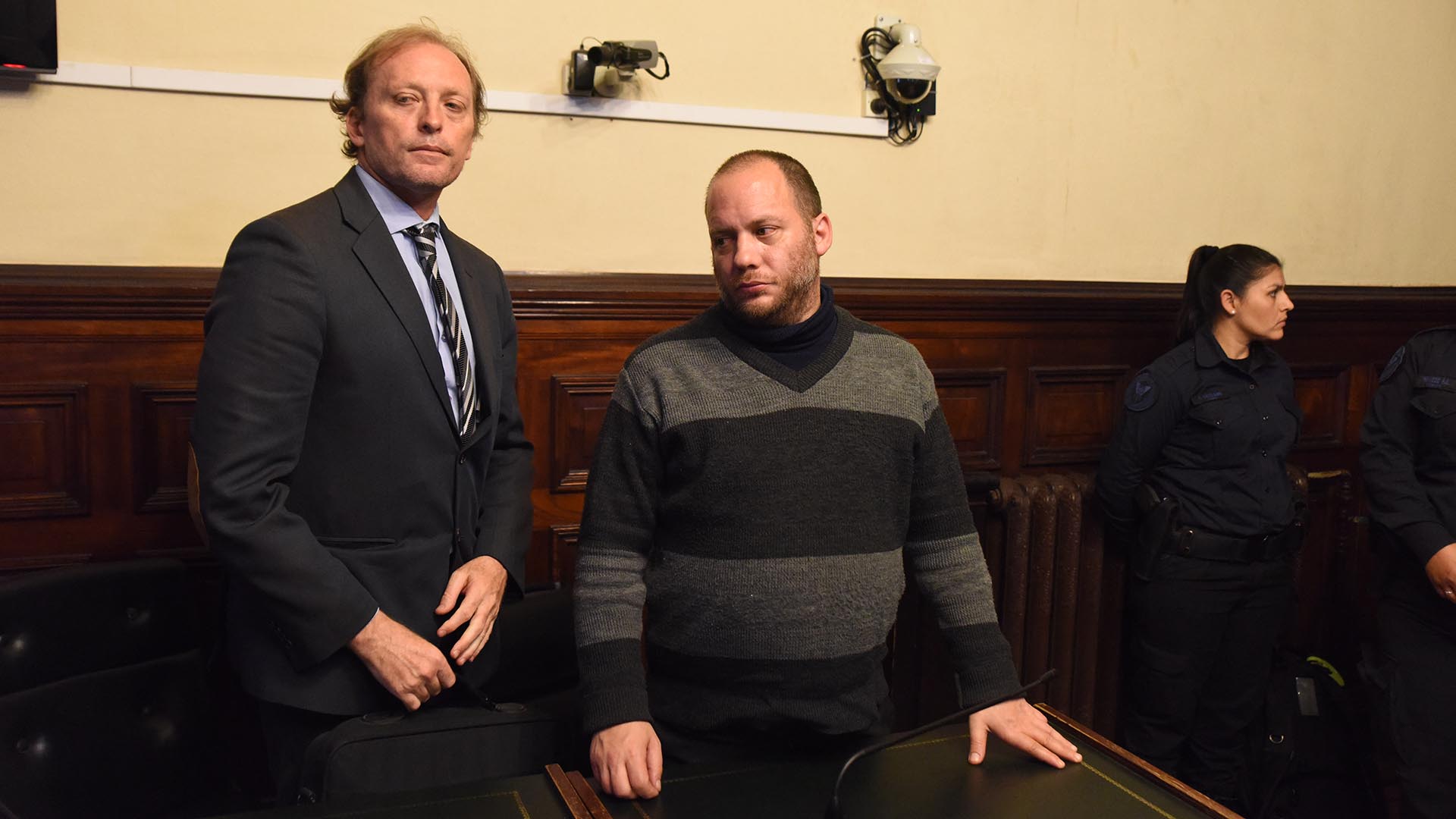 Acusado de pie: Carrasco en el juicio en su contra (Franco Fafasuli)