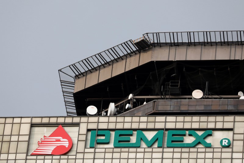 Logo de Pemex en el edificio corporativo de la compañía en Ciudad de México.
Foto: Mar 12, 2018. REUTERS/Carlos Jasso
