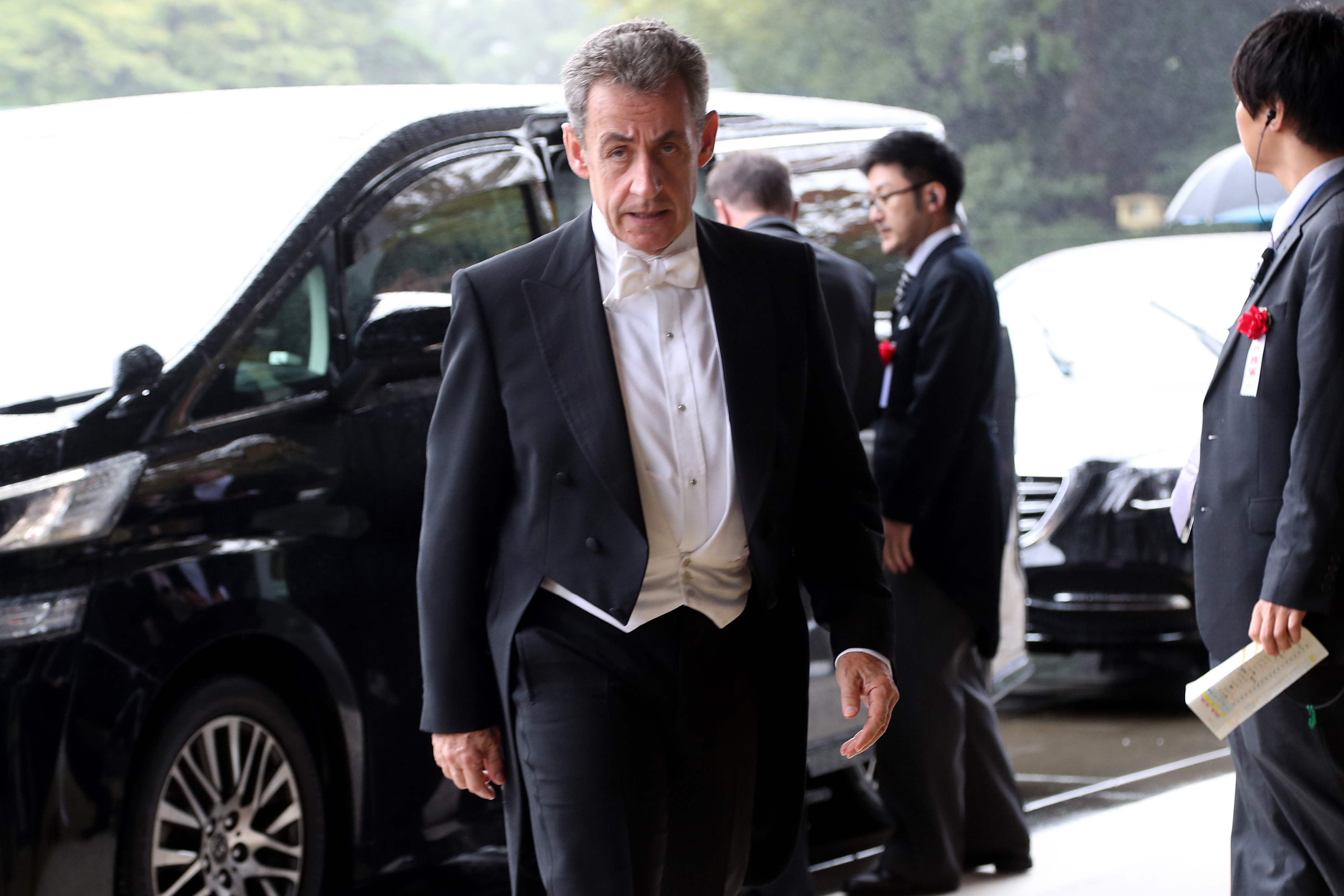 El ex presidente francés Nicolas Sarkozy arriba al Palacio Imperial (AFP)
