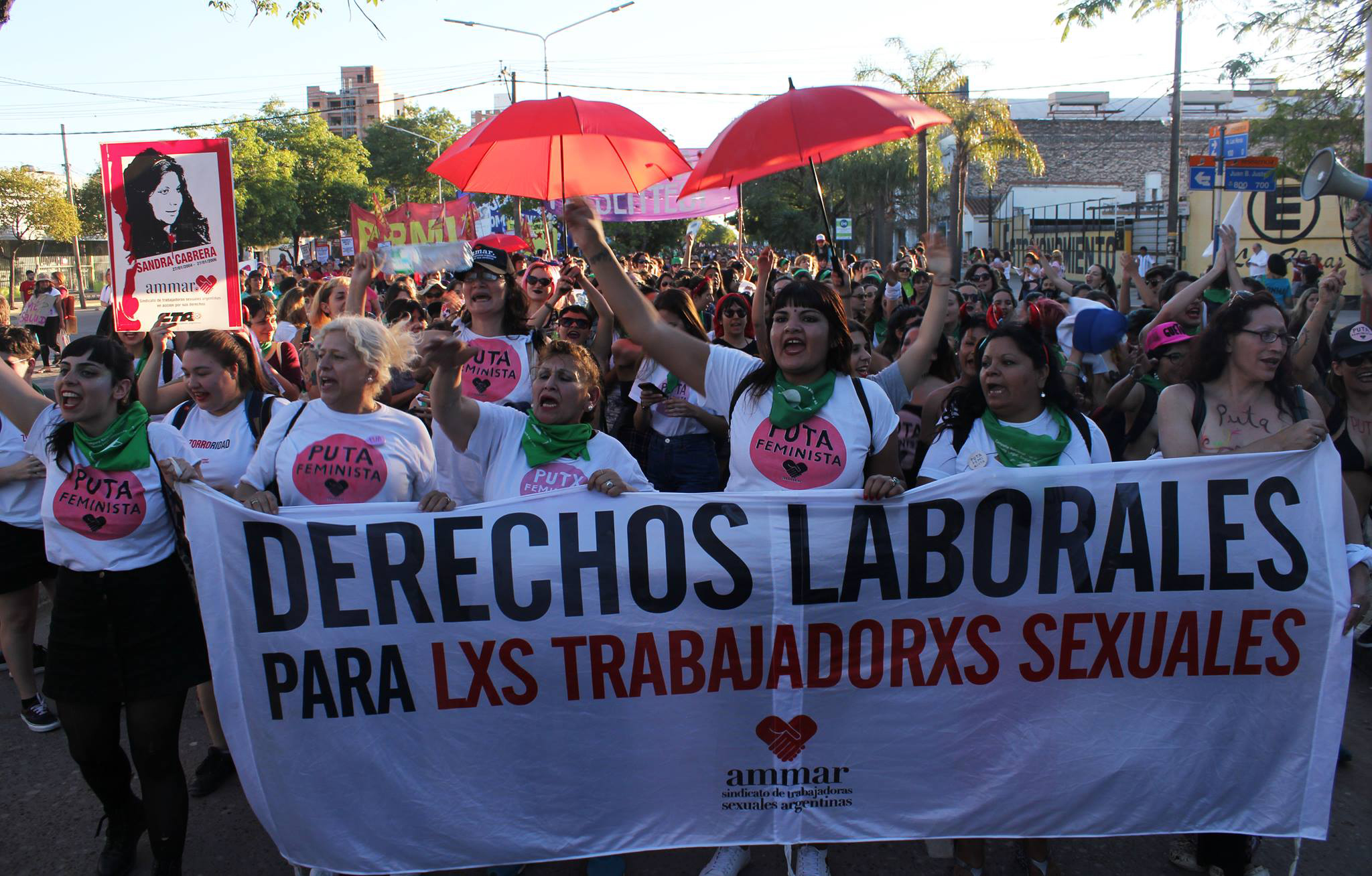 "La mayoría de lxs trabajadorxs precarizados no pueden plantearse dejar de trabajar", advierten.