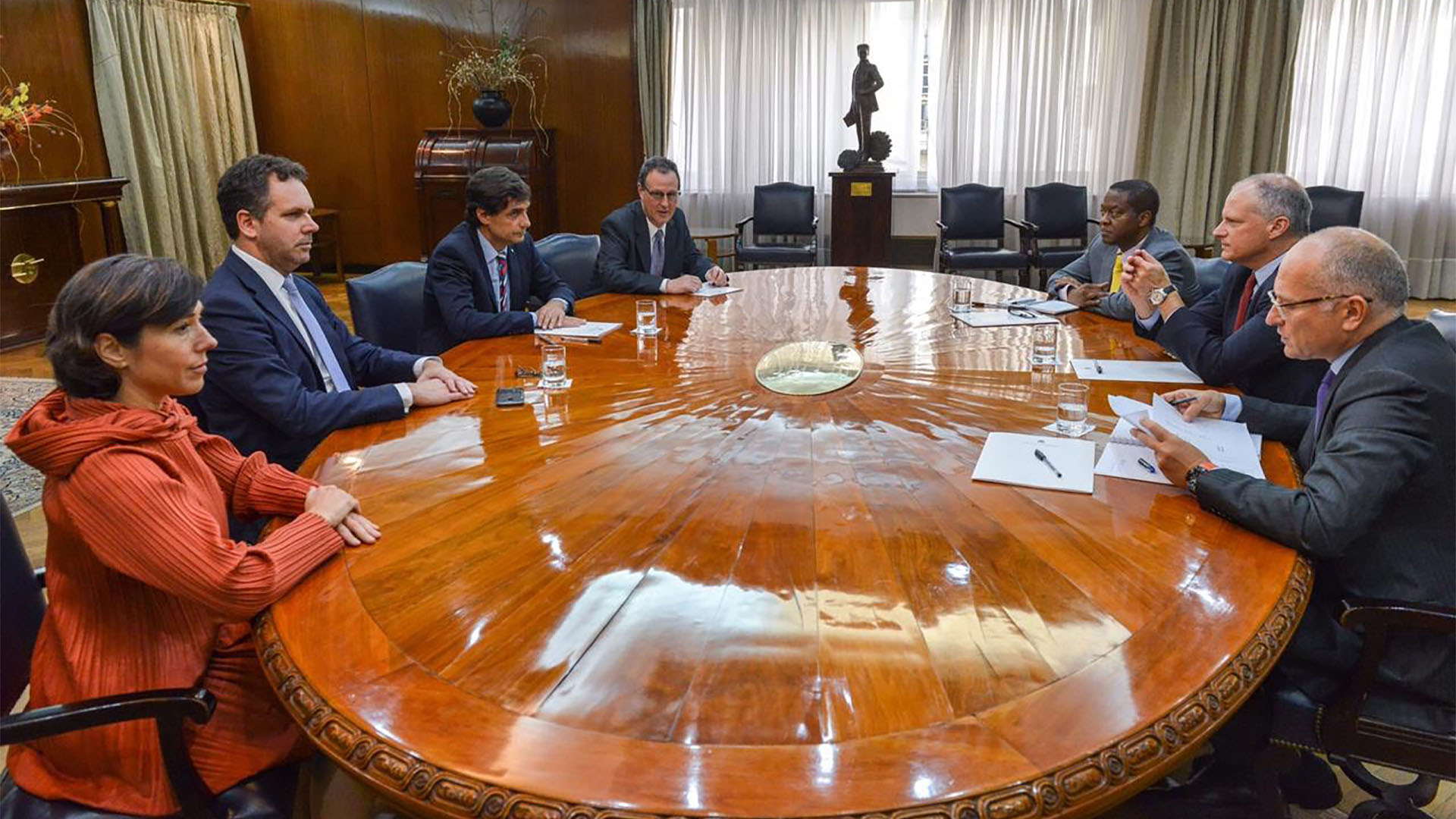 En la última misión del FMI, con el ex ministro Lacunza, el ex titular del Banco Central, Guido Sandleris, y Verónica Rappoport, ex directora de la entidad financiera