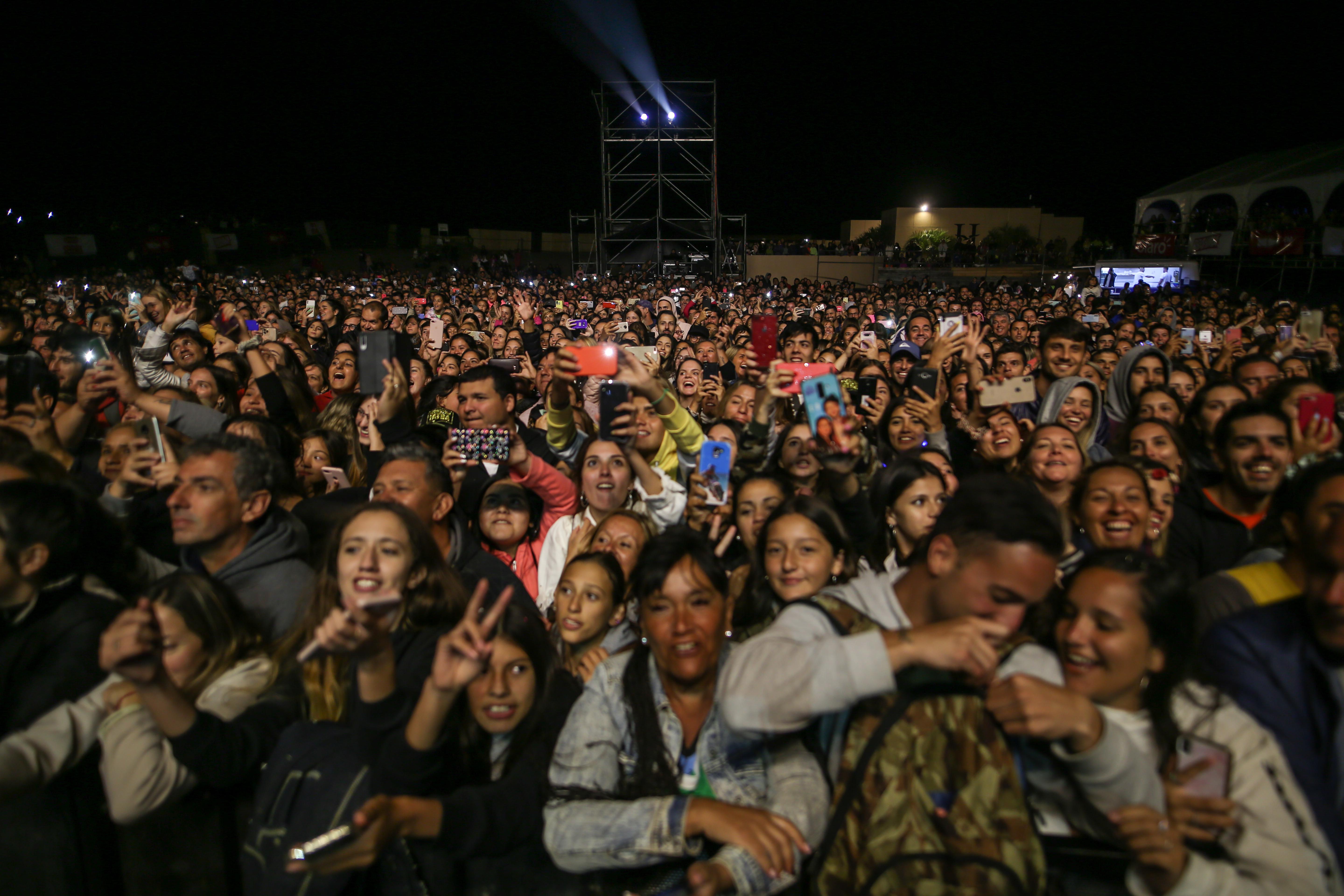 12 mil personas vibraron con cada canción de su artista favorito