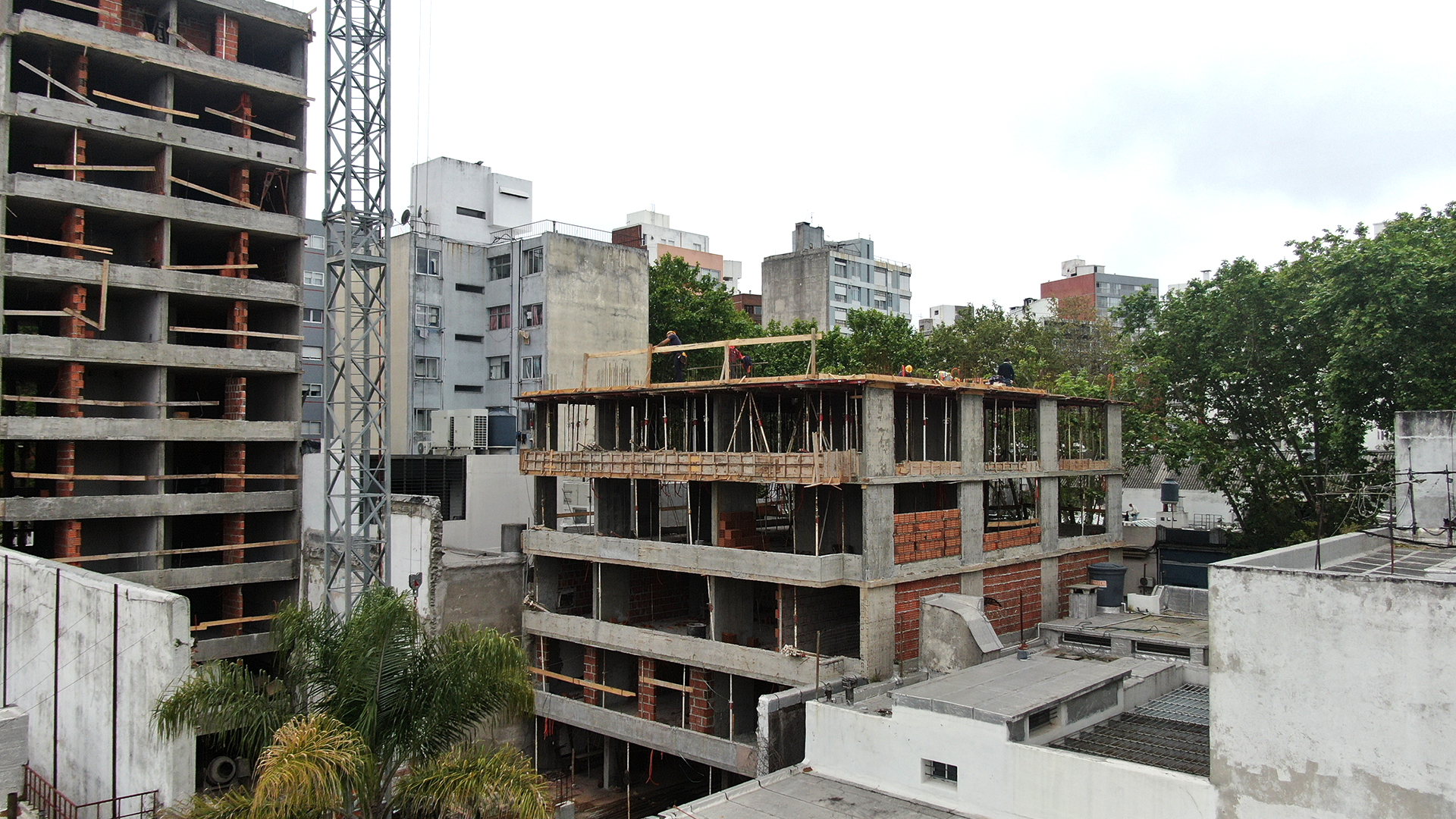 El valor del m2 en Montevideo es de USD 3.021 contra USD 3.054 de Buenos Aires. Sin embargo, la capital uruguaya (5%) triplica en retorno a la argentina 1,8%