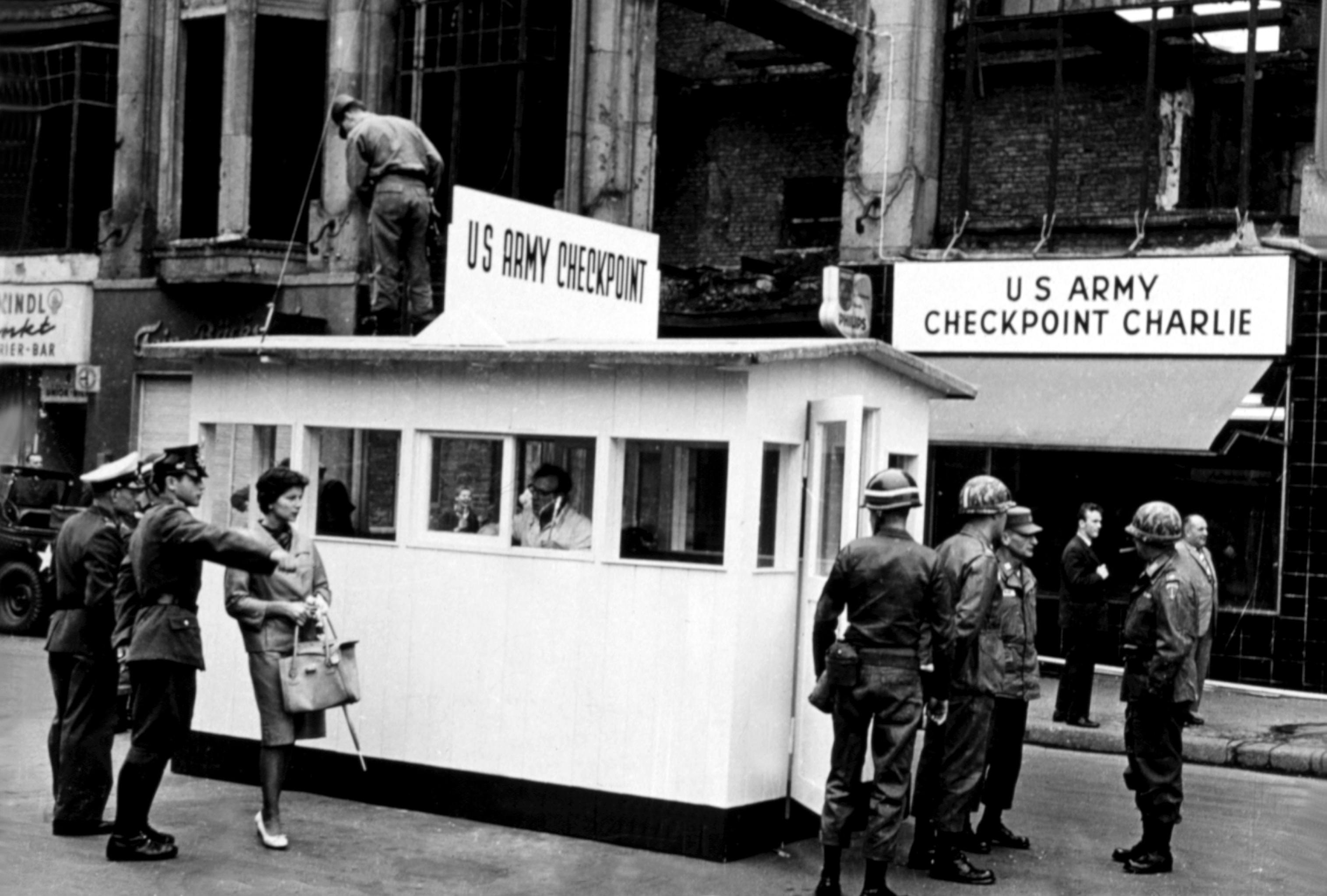 Checkpoint Charlie el 27 de septiembre de 1967