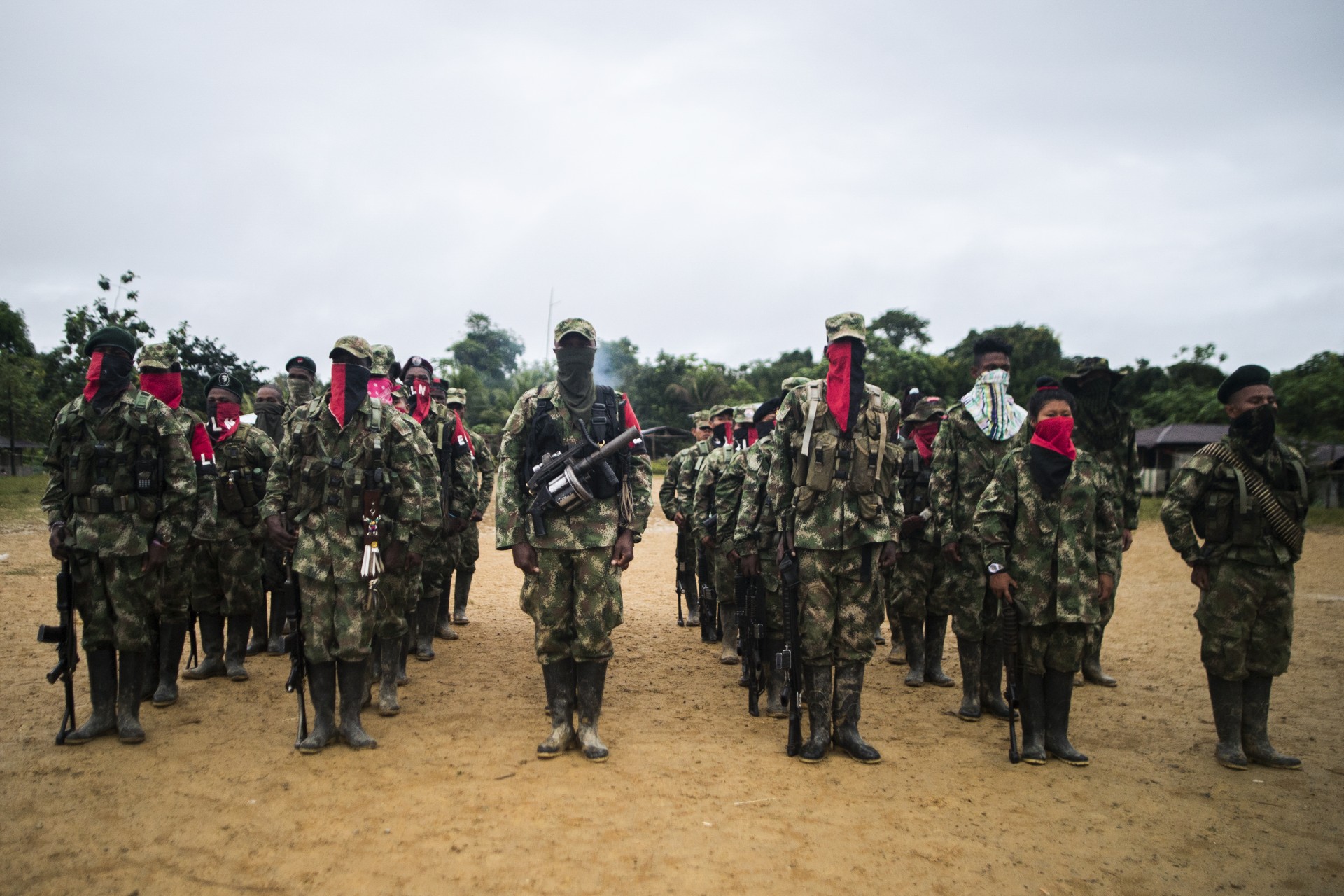 El ELN sostiene un enfrentamiento con las Autodefensas Gaitanistas de Colombia que desde el año pasado tiene confinadas a miles de personas en Chocó,