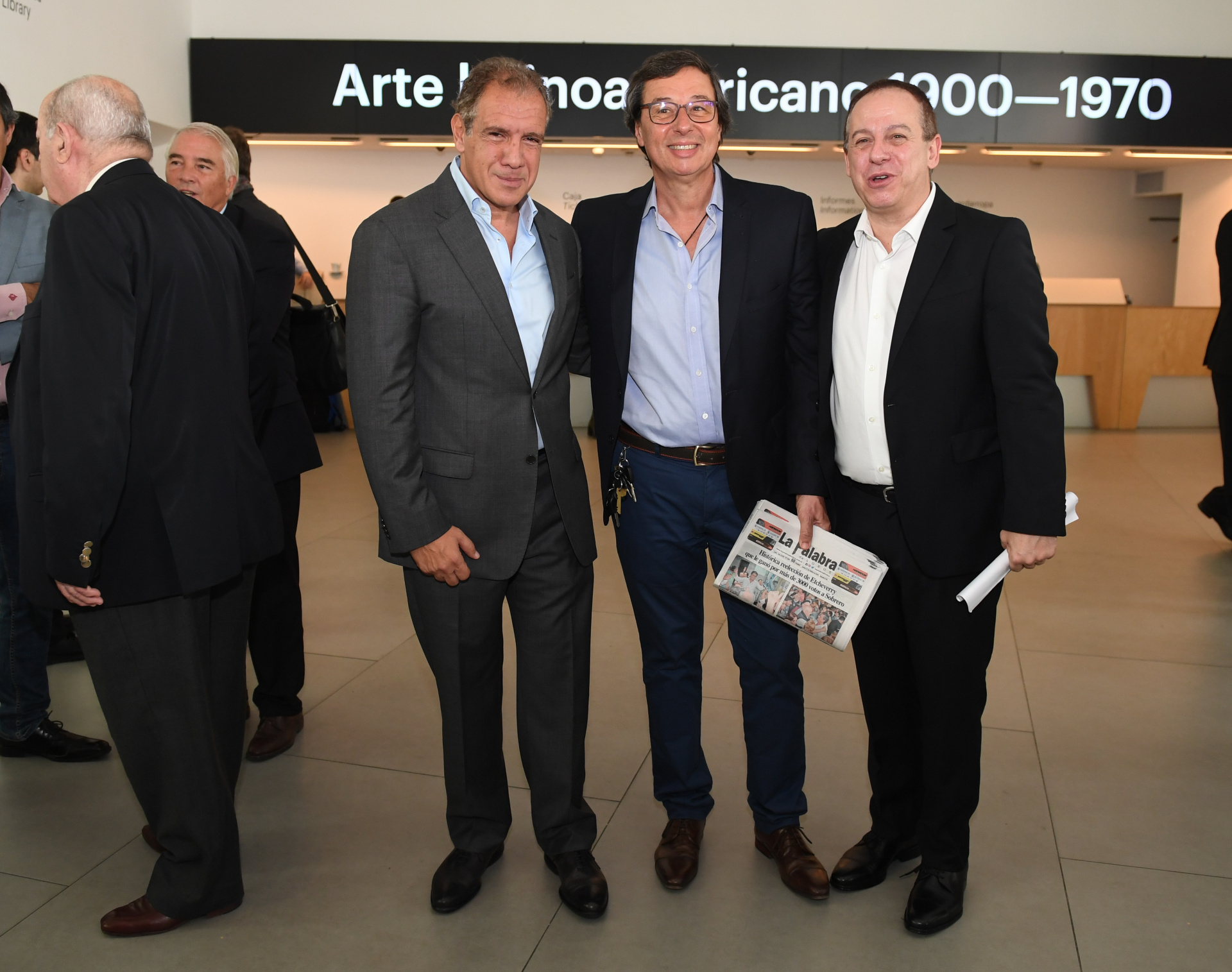 Daniel Hadad, fundador y CEO de Infobae, Marcelo Blasco, director de La Palabra de Lobos y Martín Etchevers, presidente de Adepa