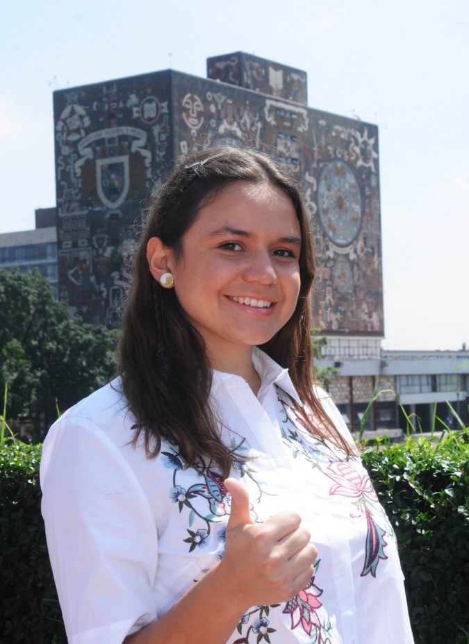 María Regina Apodaca trabaja para crear una aeronave que sobrevuele Marte en 2020 Foto: UNAM