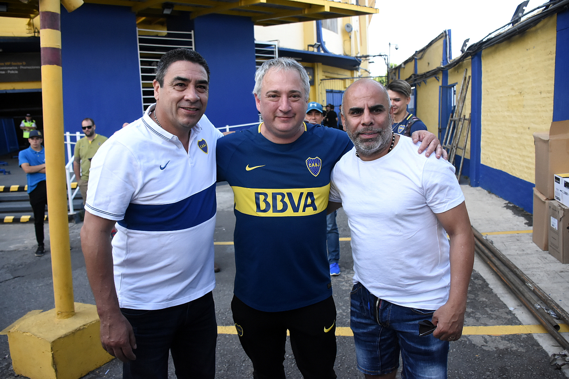 Chicho Serna también participa activamente de las elecciones pero del lado del oficialismo