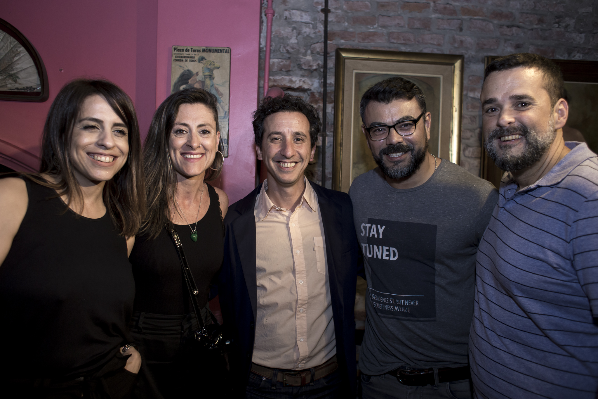 Dirigentes de SOMOS, el partido de Victoria Donda acompañando a su diputada
