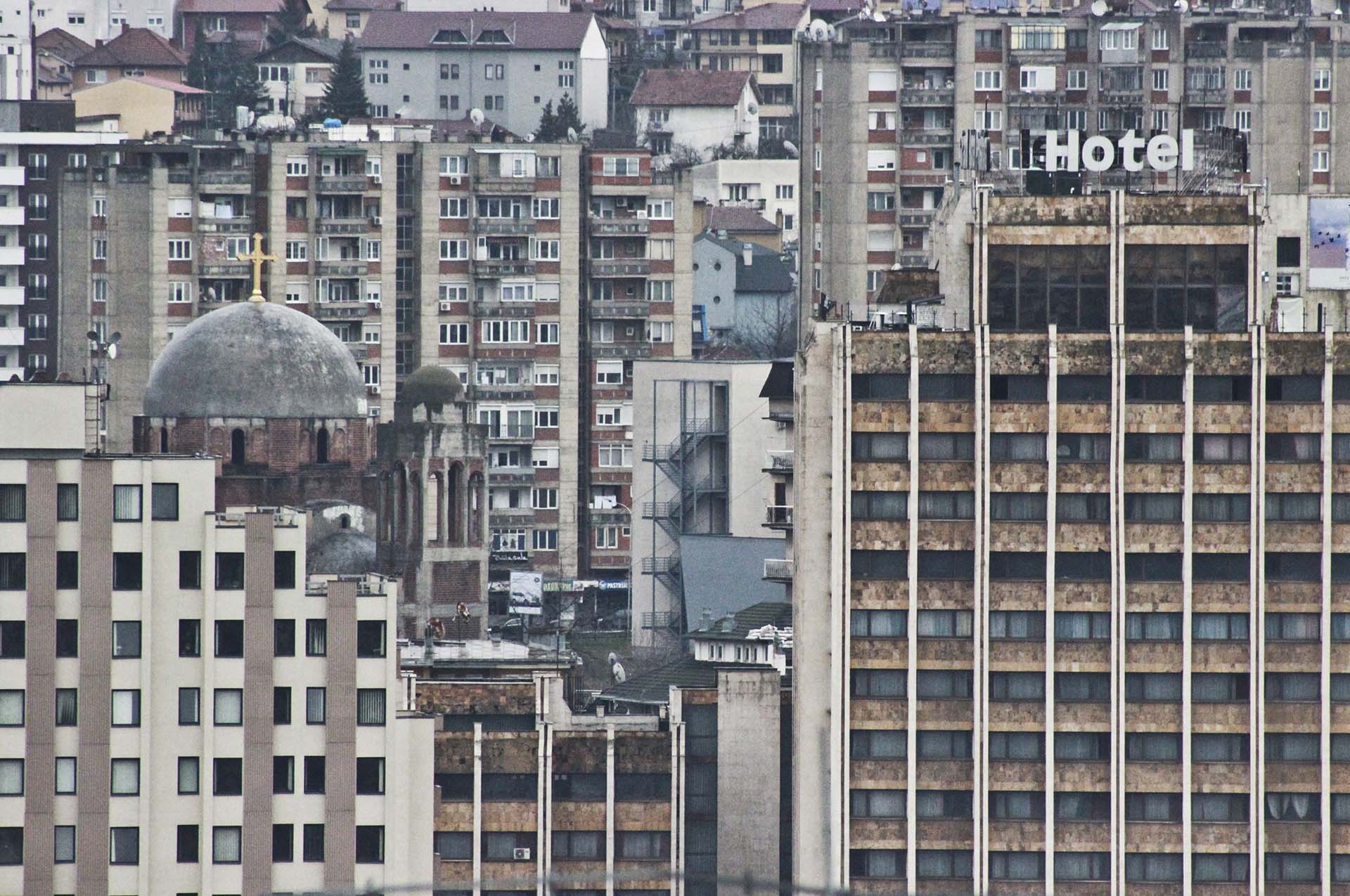 En Pristina viven unas 200 mil personas.