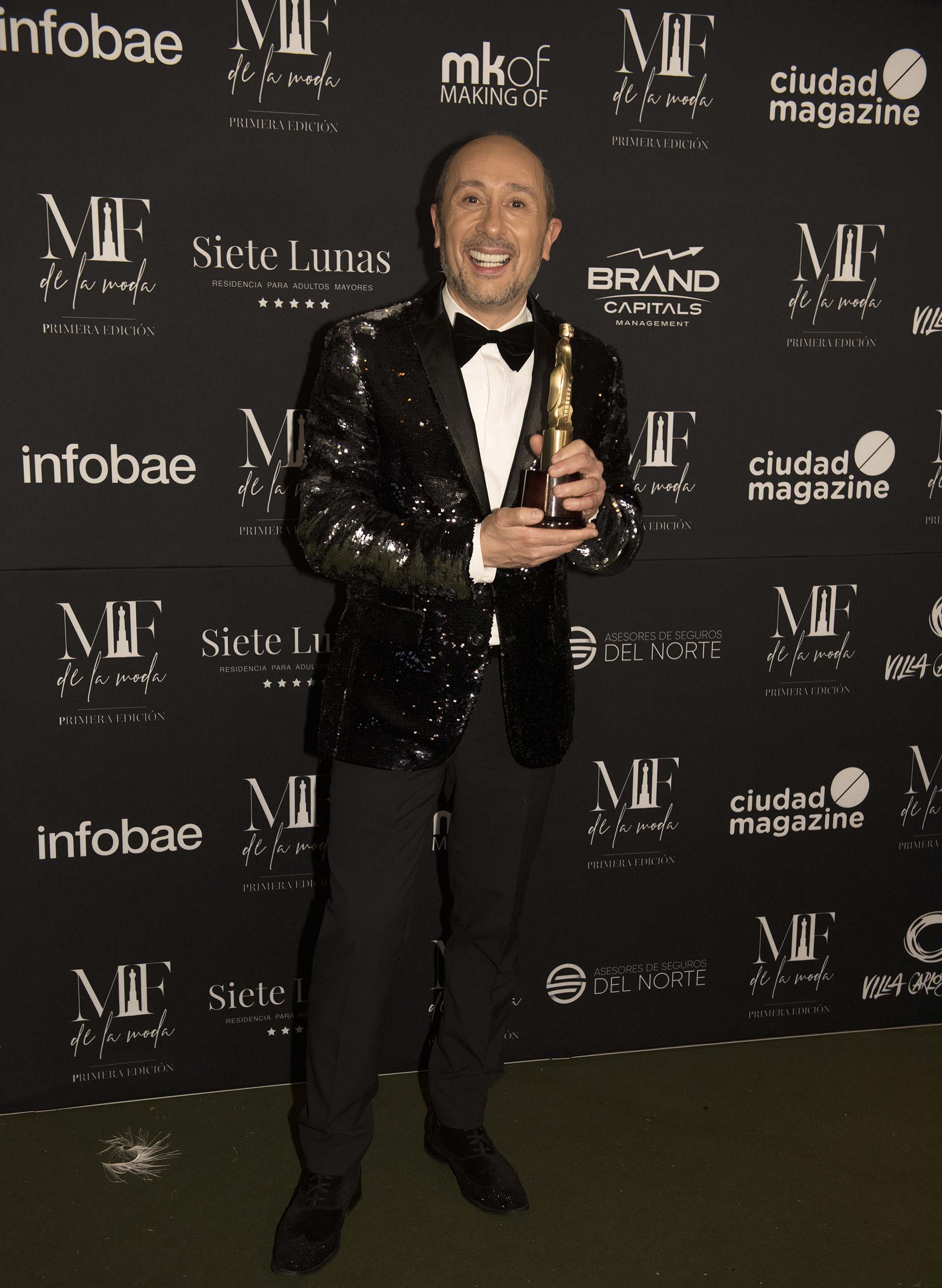 Claudio Cosano ganó como mejor look entre los panelistas de TV, por su participación en la Jaula de la Moda (Adrián Escandar)