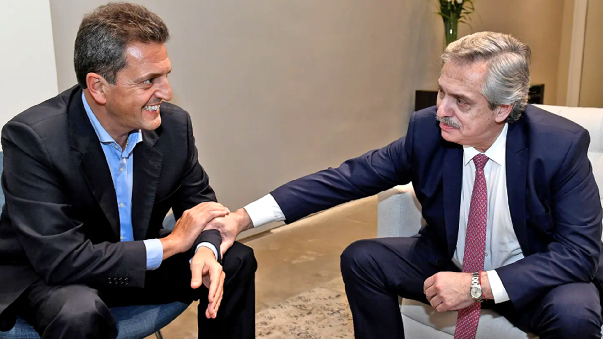 Alberto Fernández le pidió a Sergio Massa que negocie para que el martes 28 de enero haya reunión de comisión y, dos días después, se trate el proyecto en Diputados.