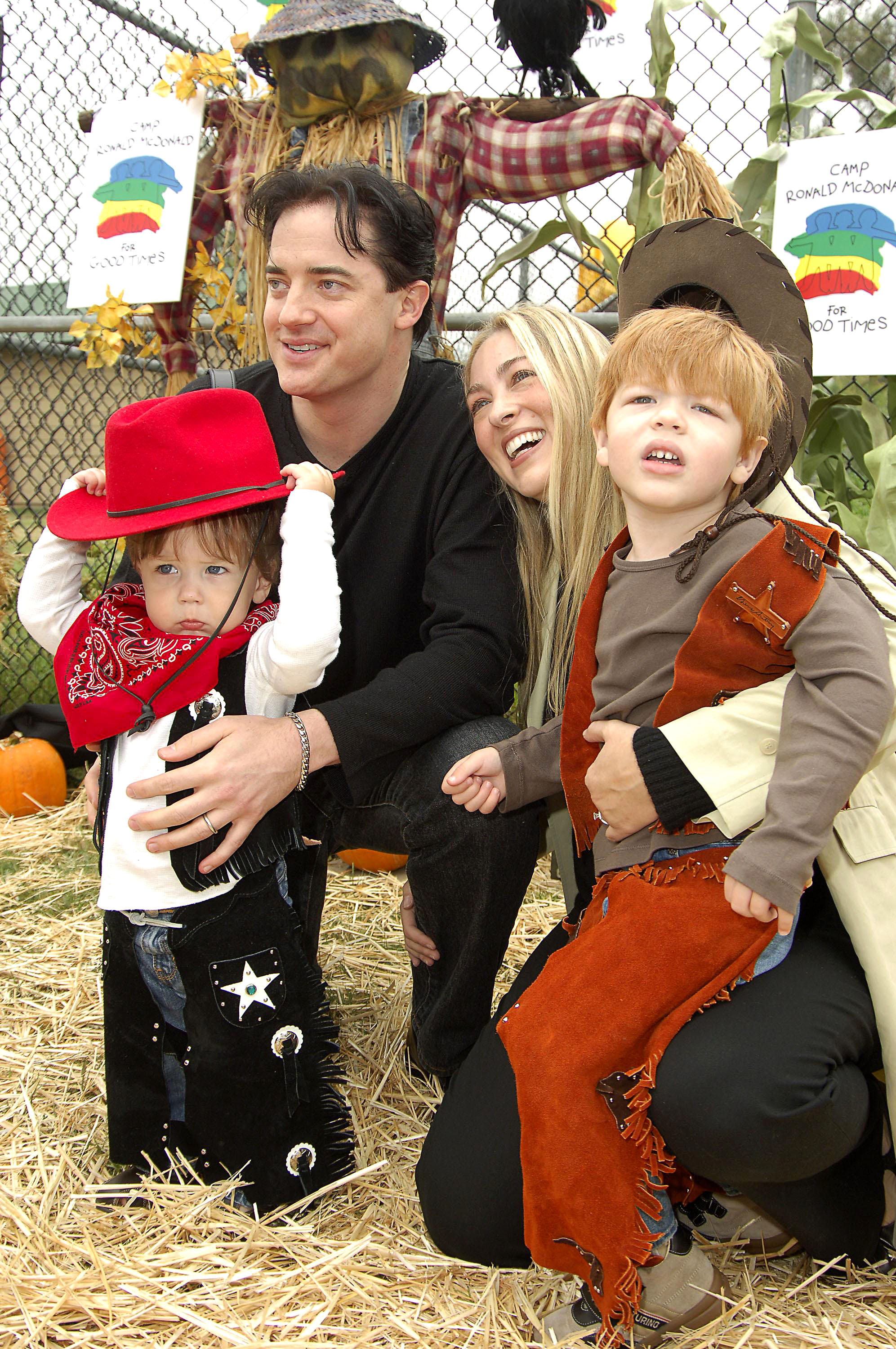 El actor junto con su por entonces esposa y dos de sus tres hijos (Foto: Shutterstock)