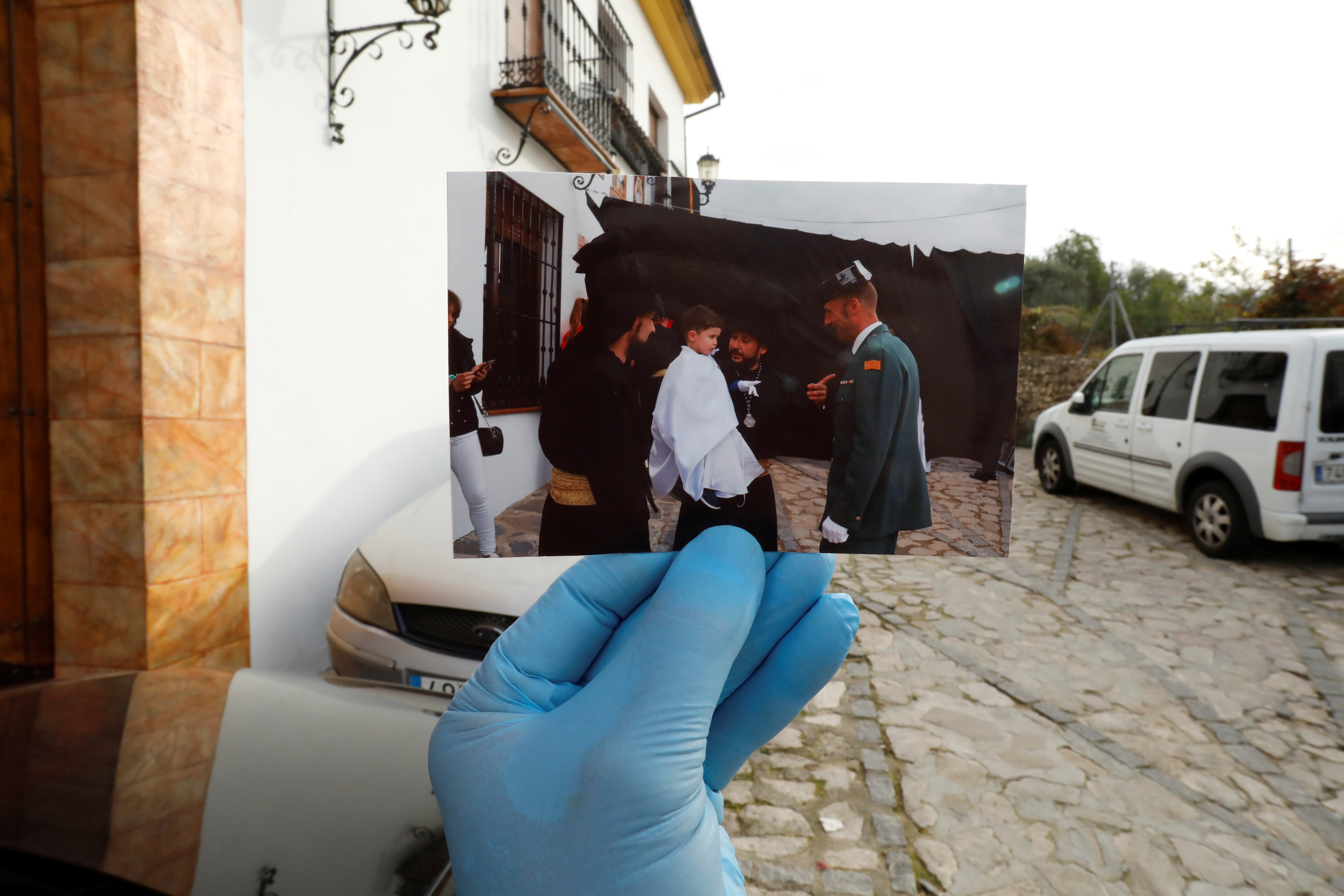 Mientras los ciudadanos asumen con resignación pasar en casa los festejos de Semana Santa, las autoridades sanitarias insisten en las medidas para que el fin del confinamiento no conlleve el descontrol de la epidemia