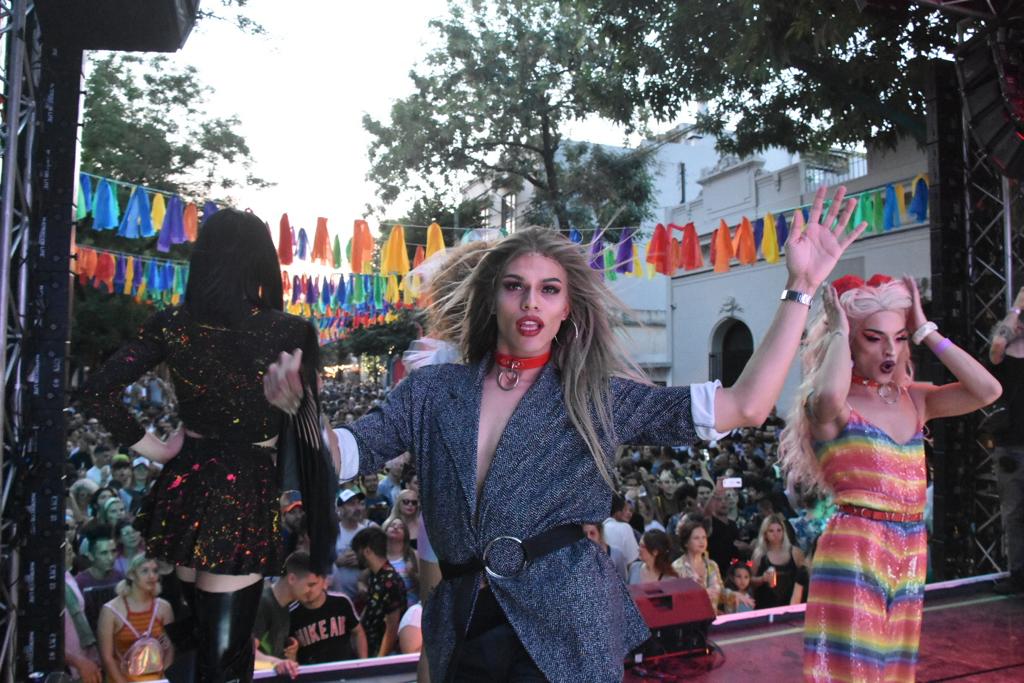 Artistas brindaron distintos shows y cautivaron al público con performances