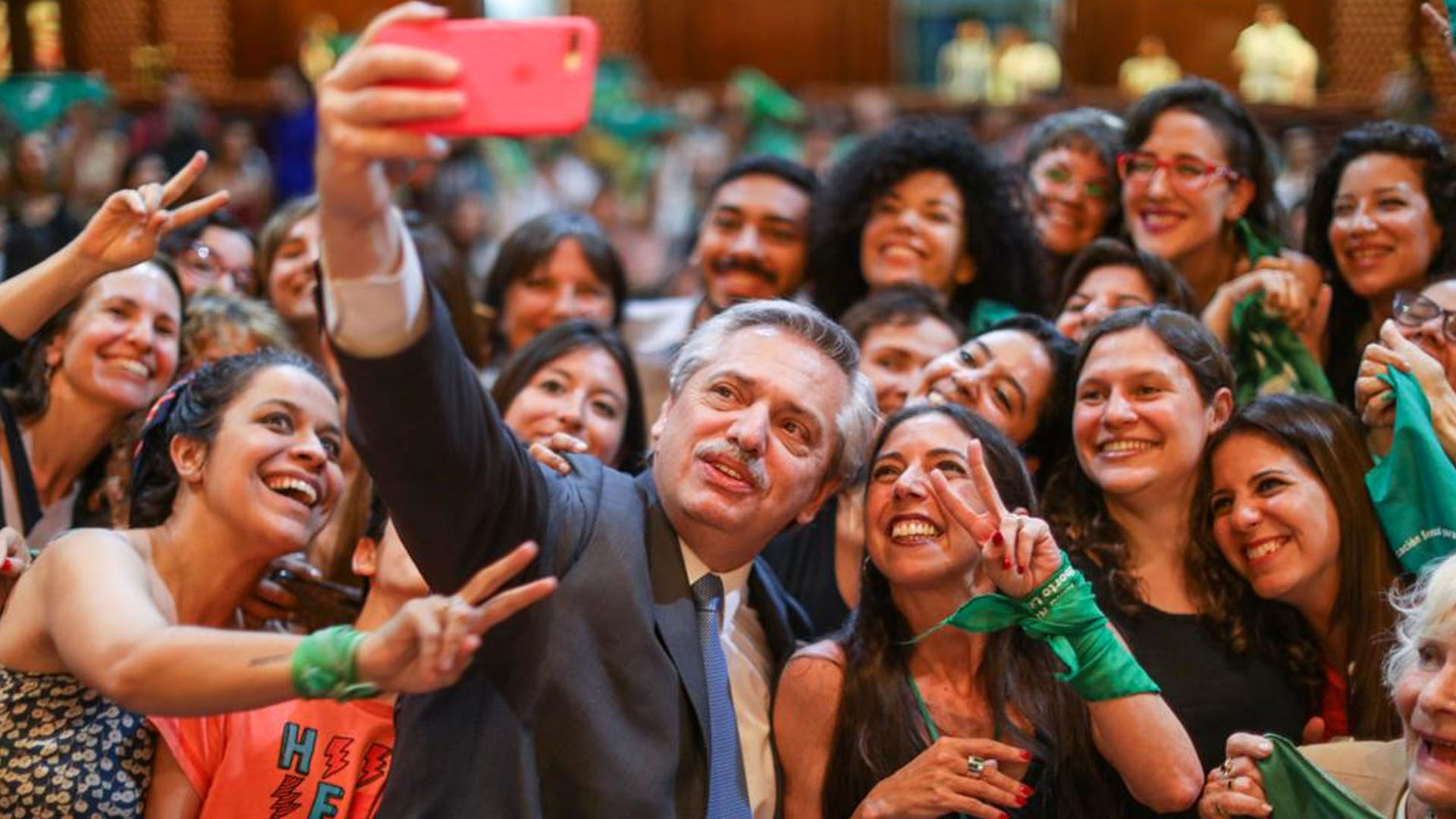 Alberto Fernández adelantó que va a enviar un proyecto de ley para ___ el aborto.