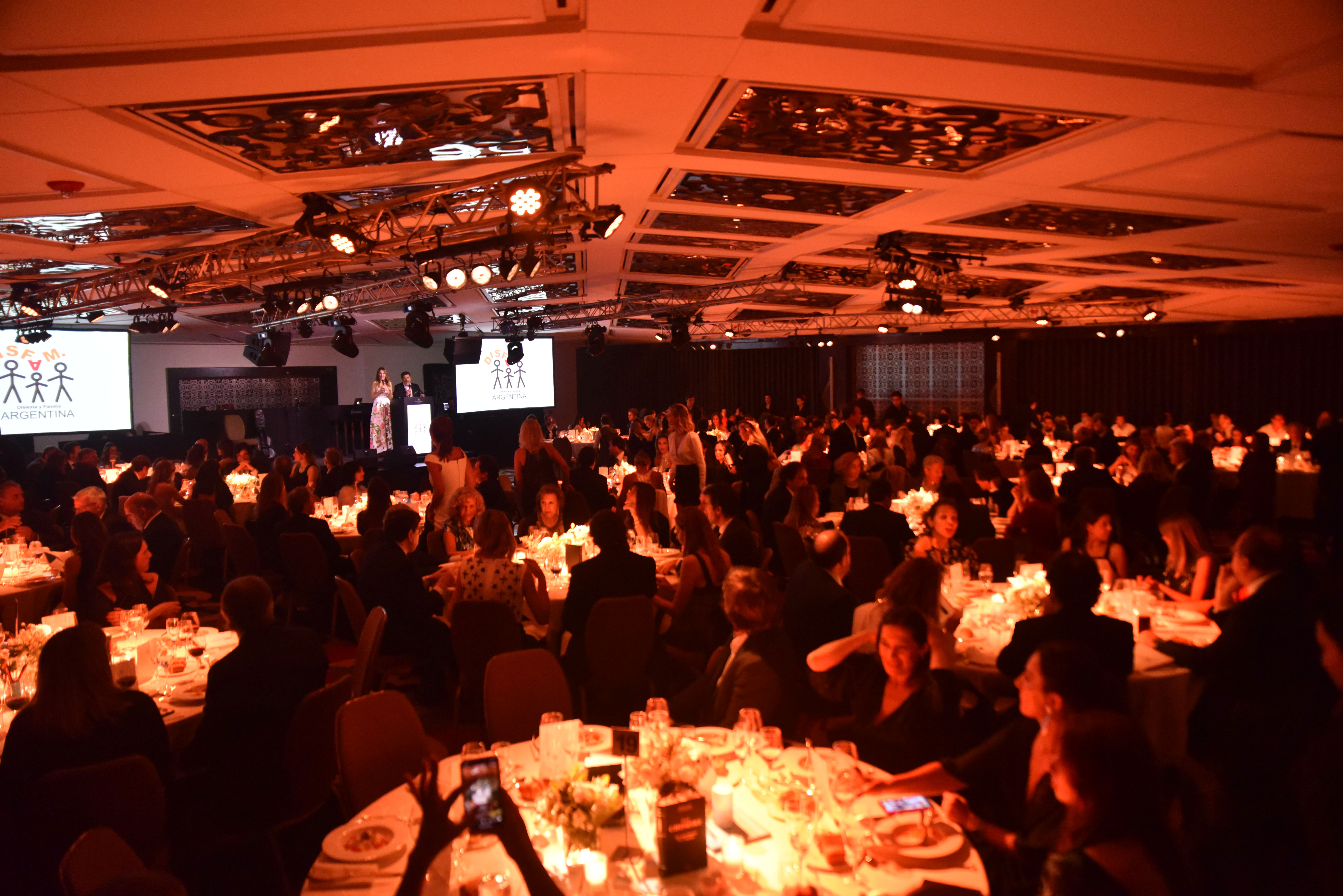 La cena anual de DISFAM Argentina reunió a más de 300 invitados