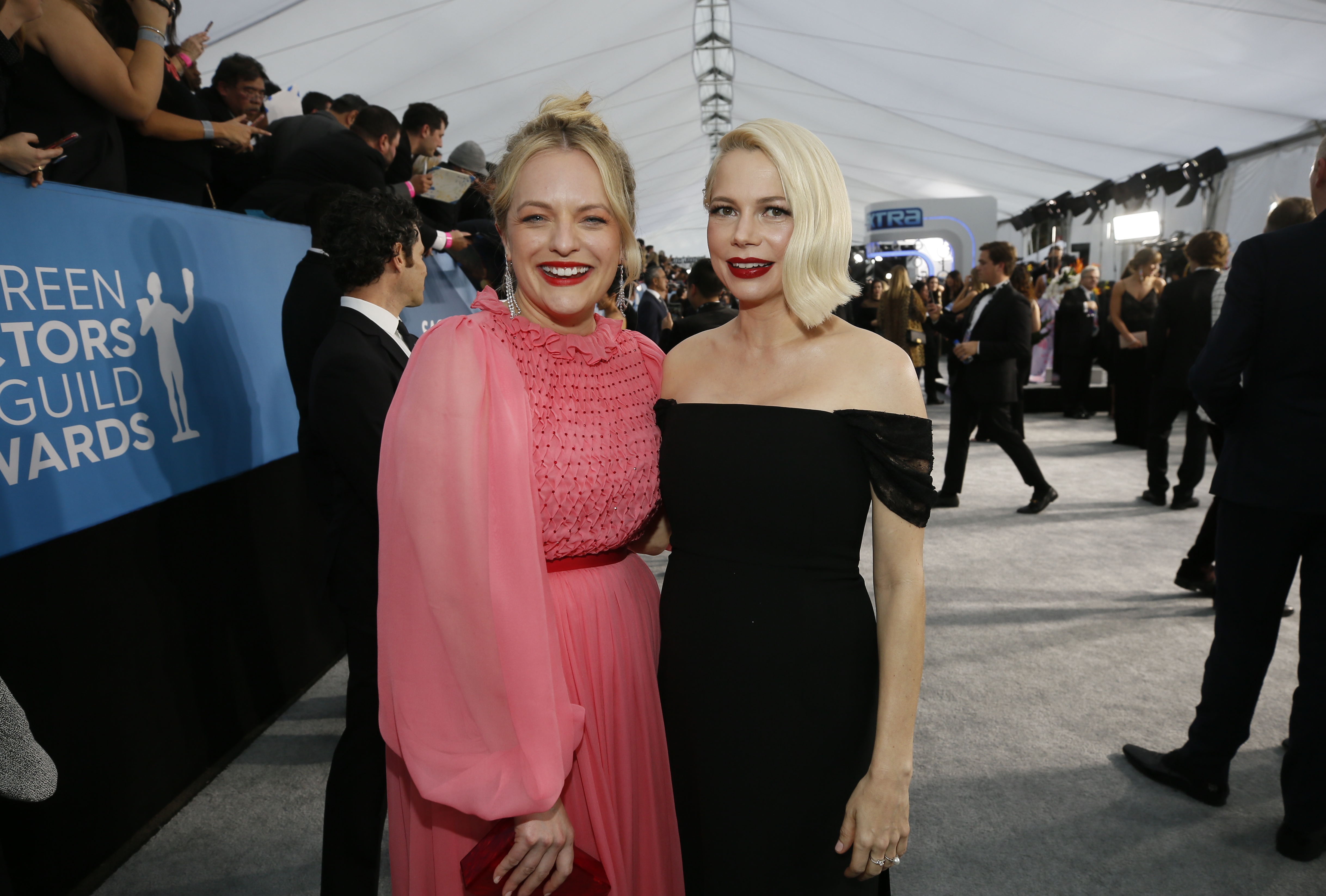 Elizabeth Moss y Michelle Williams