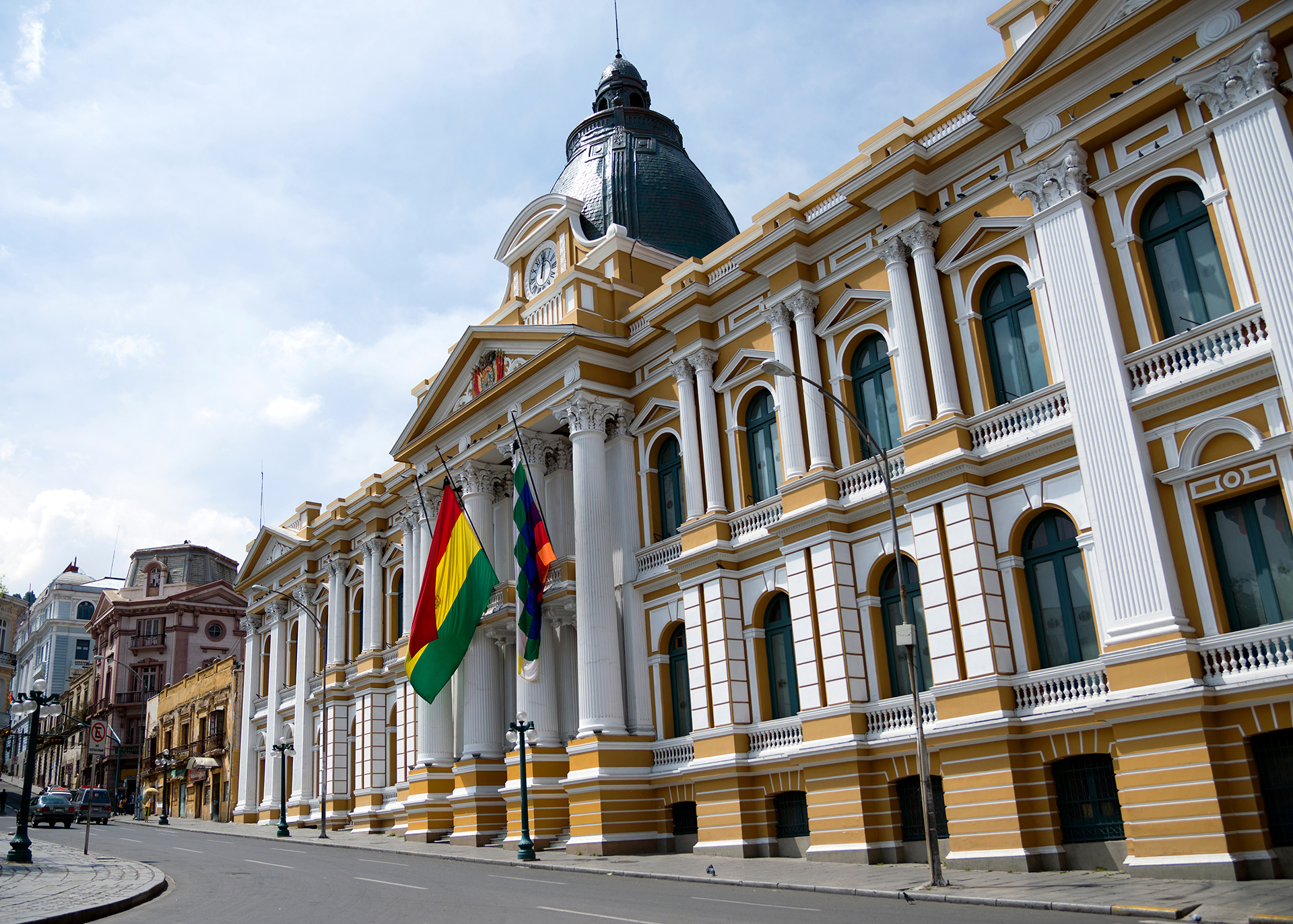 El Congreso Nacional de Bolivia, tambiéna llamada Asamblea Legislativa Plurinacional, en La Paz (Shutterstock)