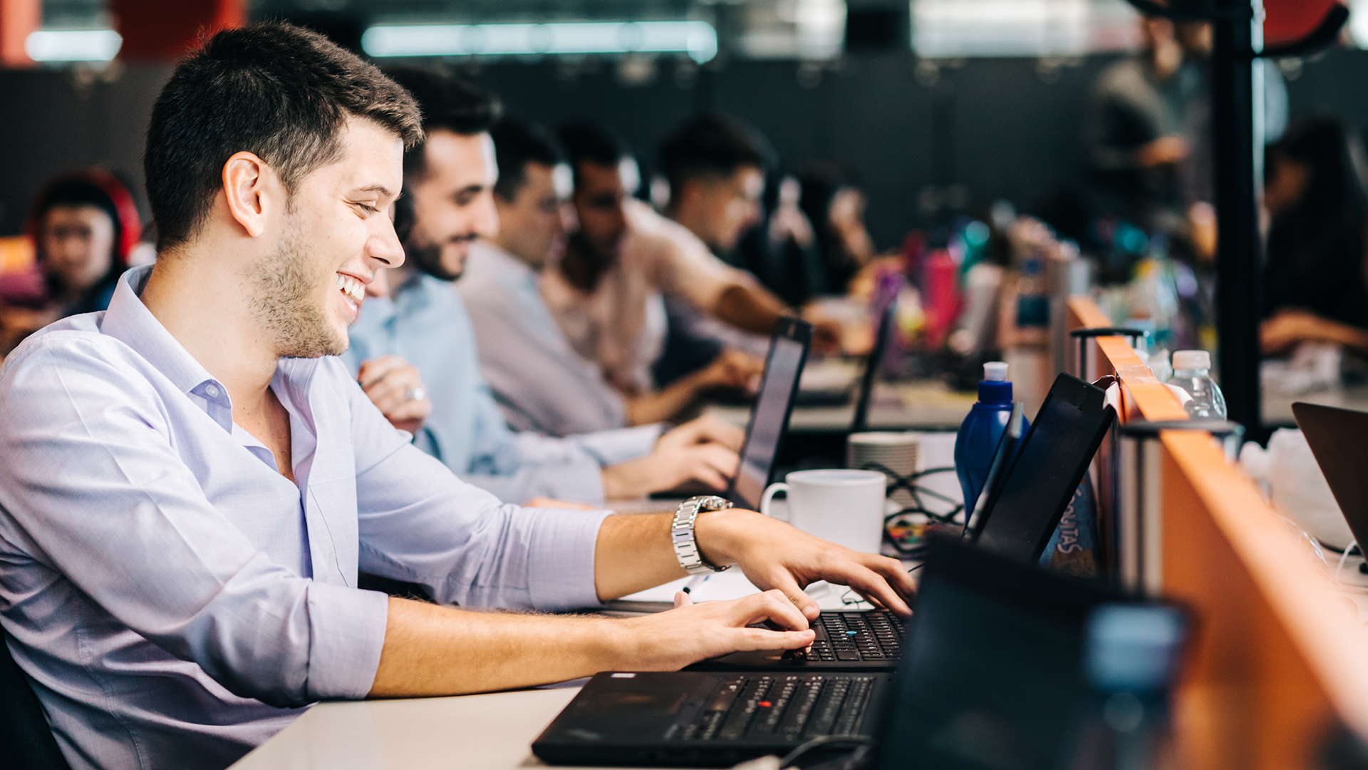A diferencia de los call centers que florecieron la década pasada, los GDS convocan profesionales calificados