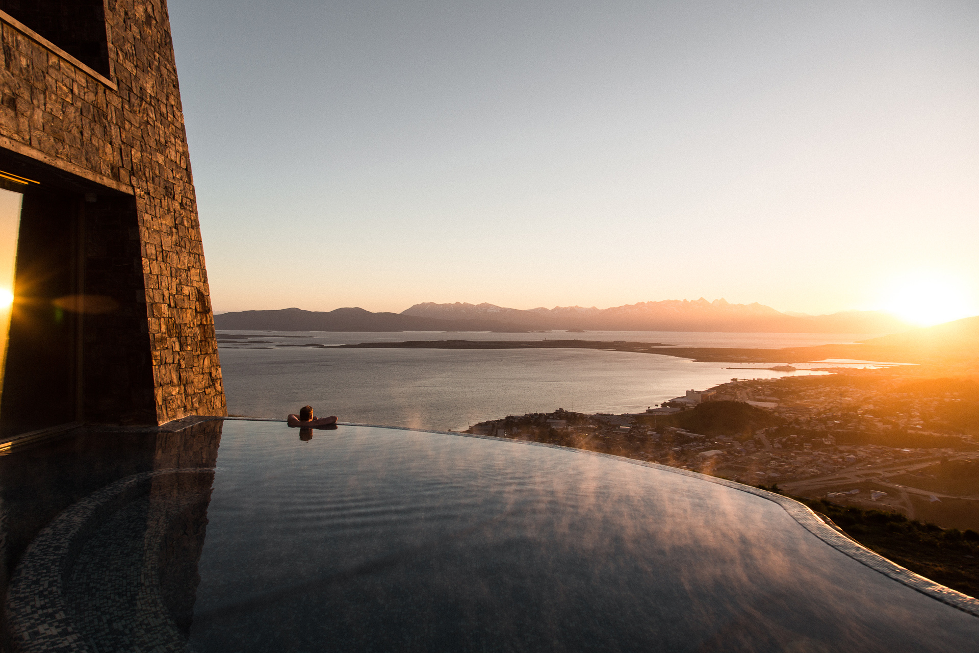 En Ushuaia toda experiencia incluye paisajes únicos (@rrudya)