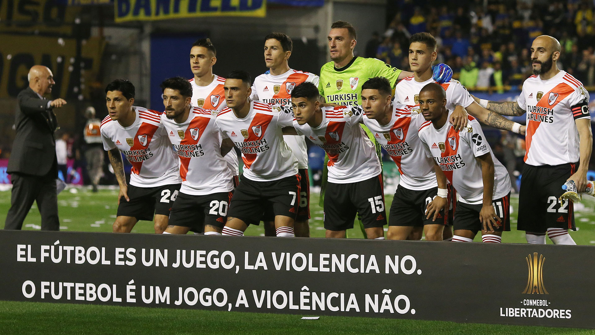 Gallardo había confirmado el equipo con aterioridad, repitió el mismo que en la ida