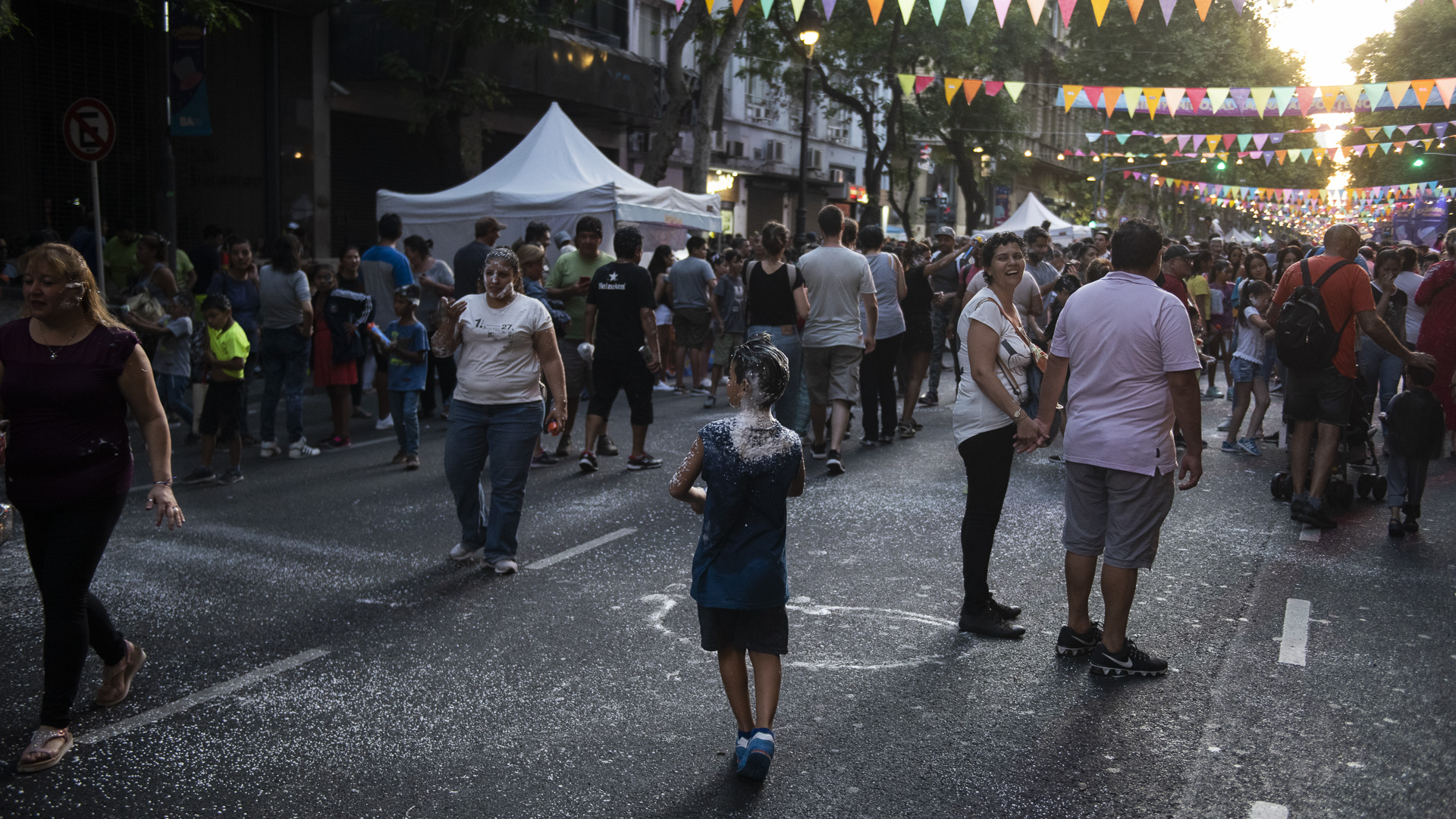 El Carnaval Porteño tiene como objetivo promover la identidad de cada barrio y generar mayor participación de los vecinos