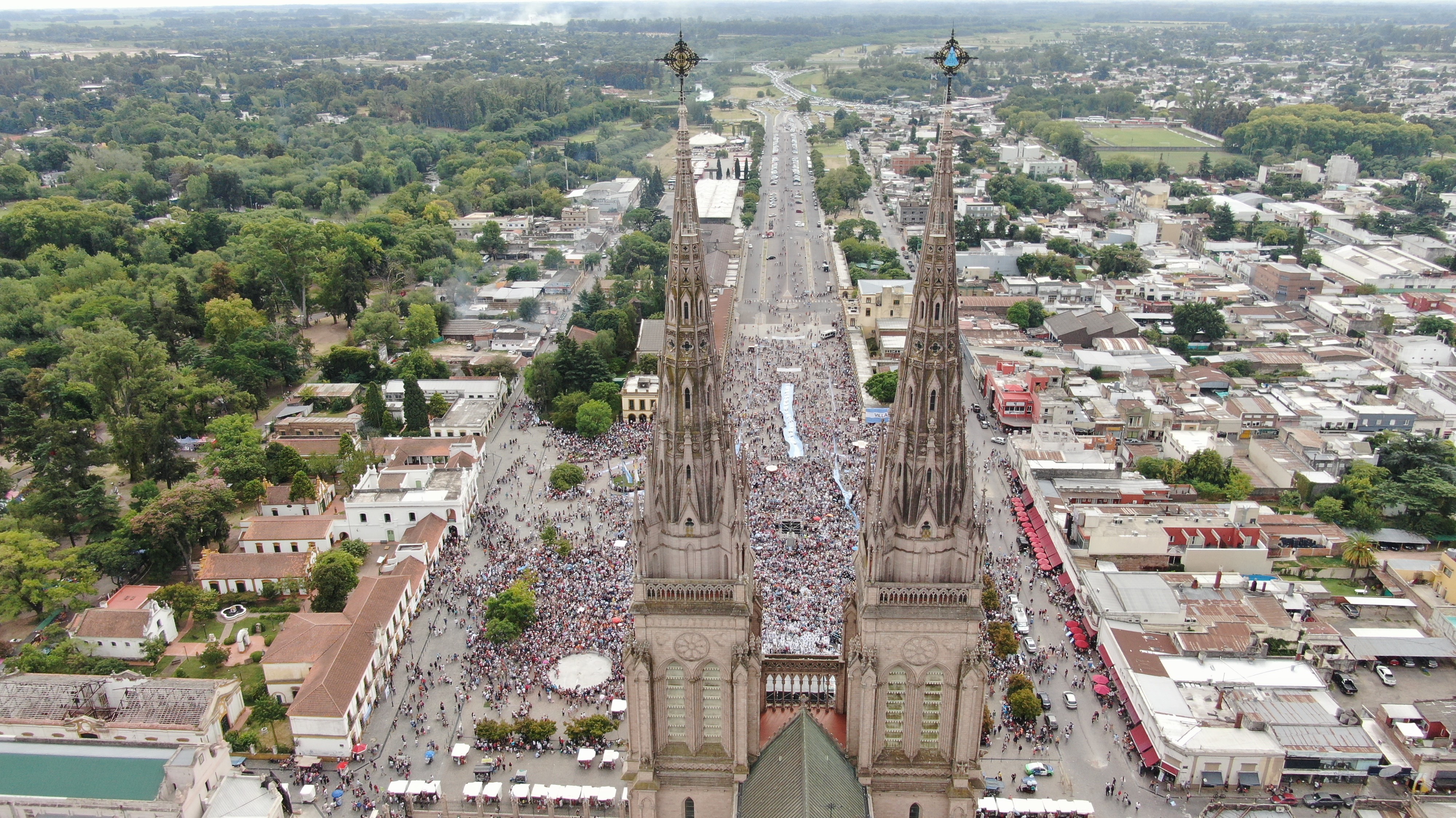 En su homilía, monseñor Ojea lamentó la elección de