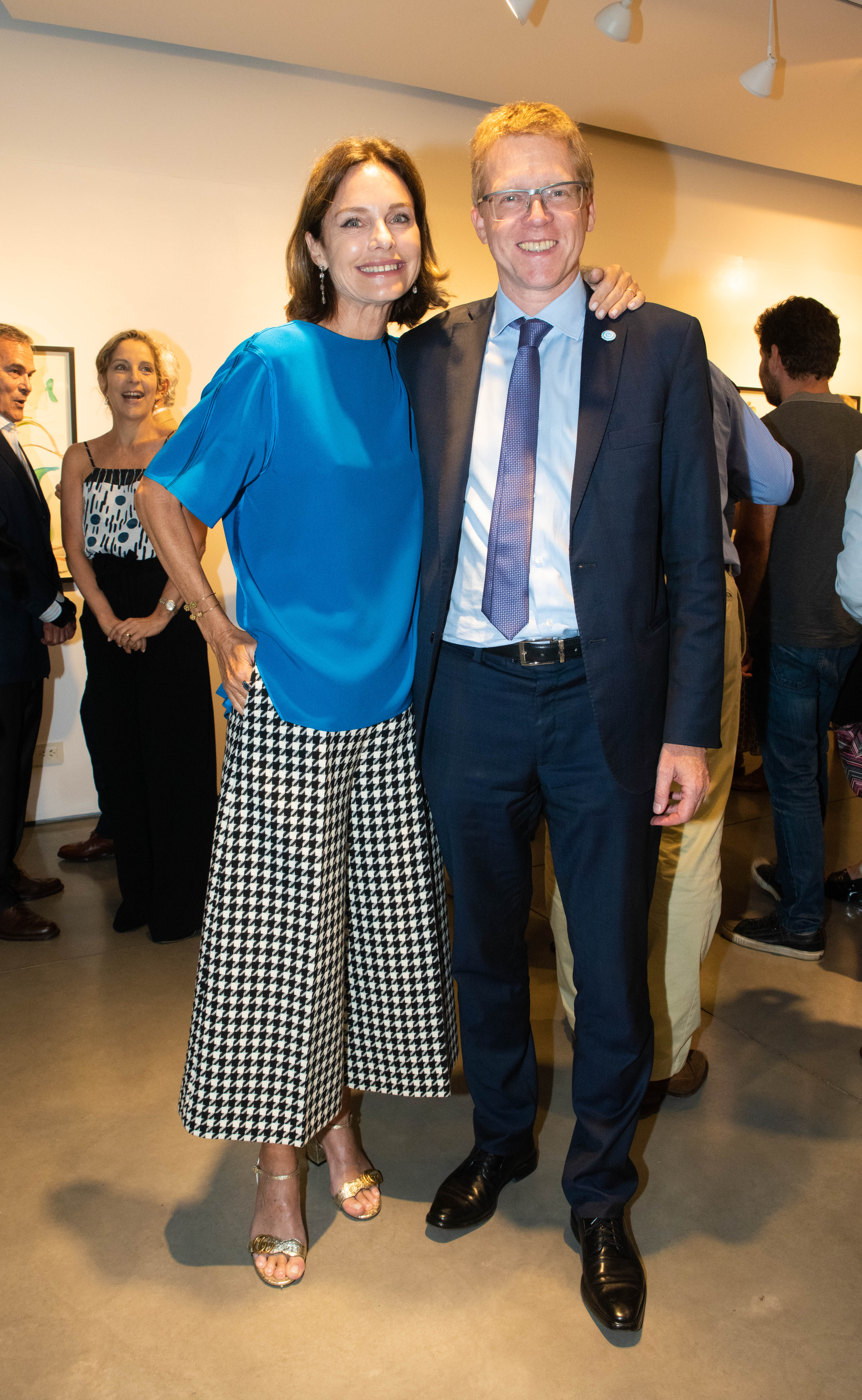 Flavia Martini y el presidente del Banco Provincia, Juan Curutchet