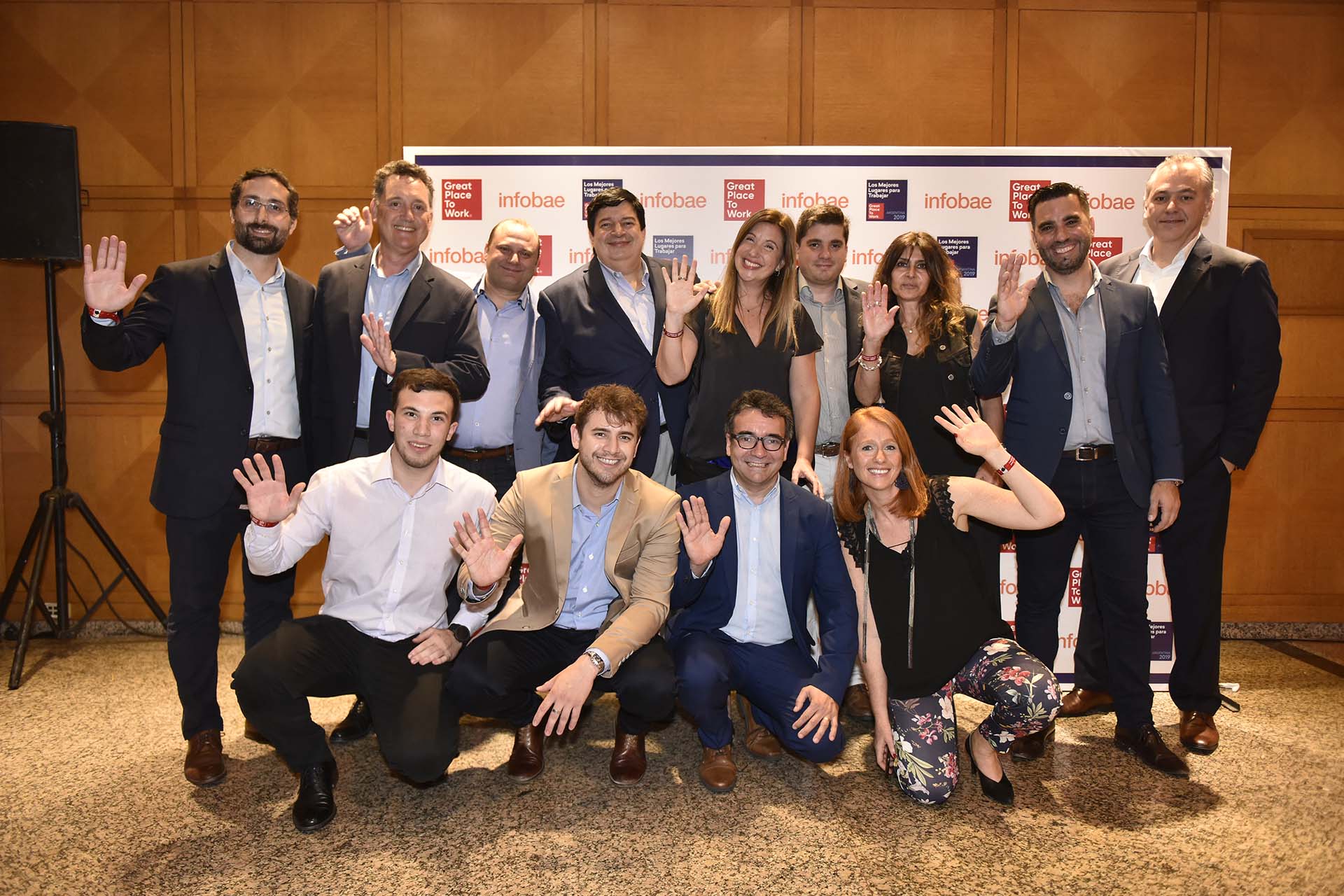 El equipo de Logicalis - Guillermina Imbrogno, coordinadora de RRHH; Sergio Sosa, gerente de RRHH; Cristian Hissas, director de tecnología; Leandro Mouse, country manager; Marcio Caputo, VP; Leonardo Malvar, gerente de servicios profesionales; Manuel Cortegoso, gerente comercial; Juan Fernández, gerente de ventas; Florencia Sidotti, gerente de marketing; Agustín Di Maio; Norma Da Silva, Pedro Gorochik, Carlos Racano