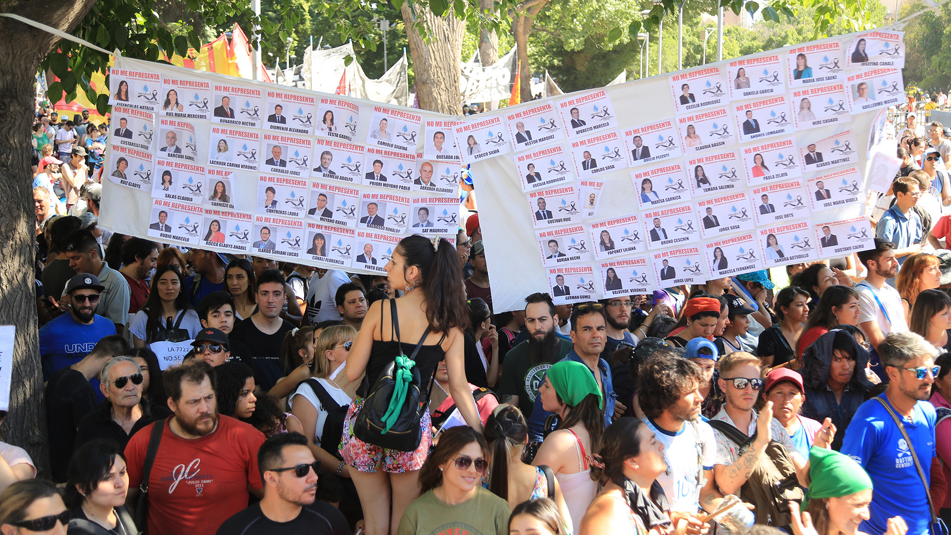 Organizaciones ambientalistas nacionales también expresaron su descontento con la modificación.