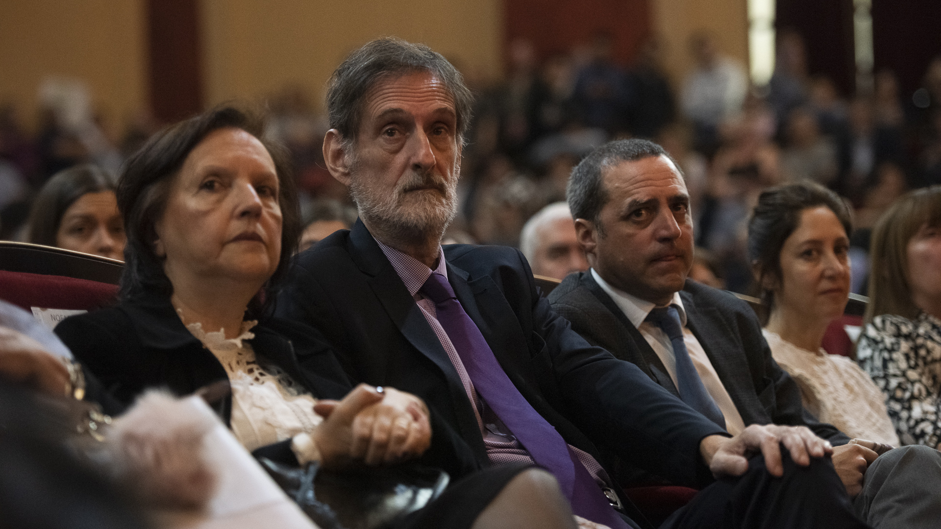 Roberto Righi, único hermano de Esteban Righi, junto a su mujer. Y sus hijos Federico y Paula Righi