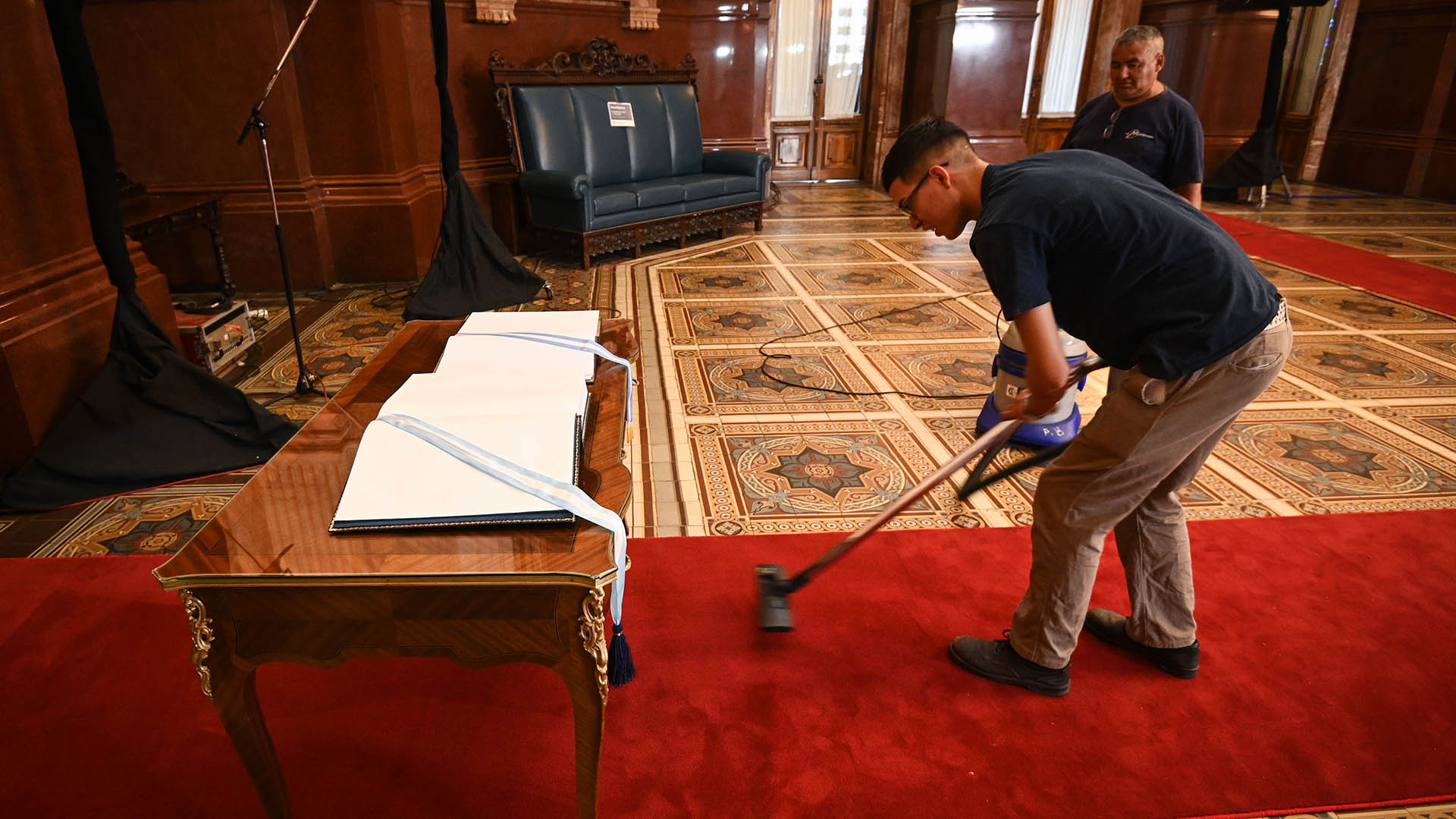 Preparativos ceremonia de asunción y traspaso de mando presidencial, en el Congreso de la Nación