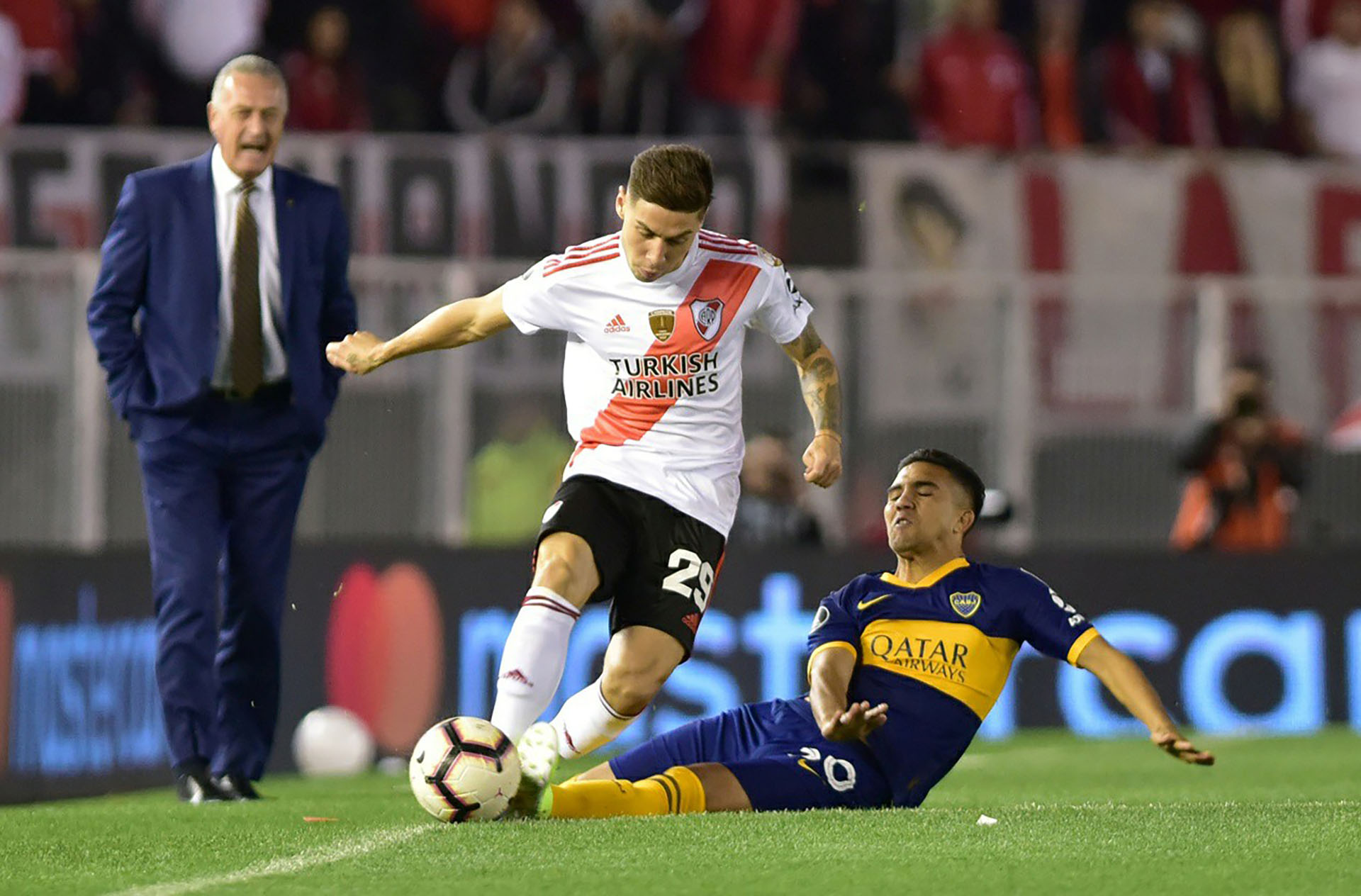 El partido inició con intensidad y muchas imprecisiones