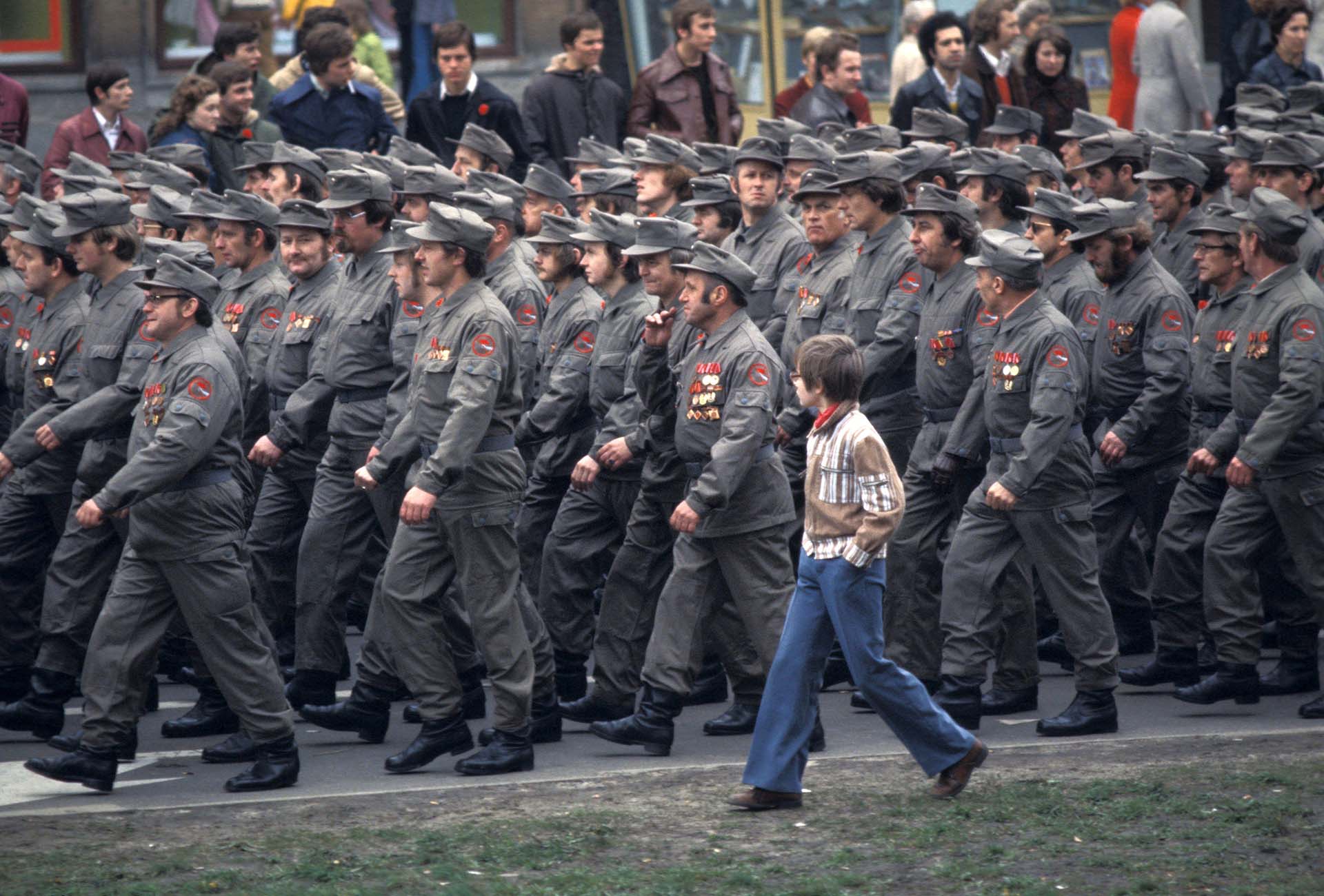 Manifestación por el Primero de Mayo en Berlín Oriental, en 1977 (Photo by Ag/Keystone USA/Shutterstock)