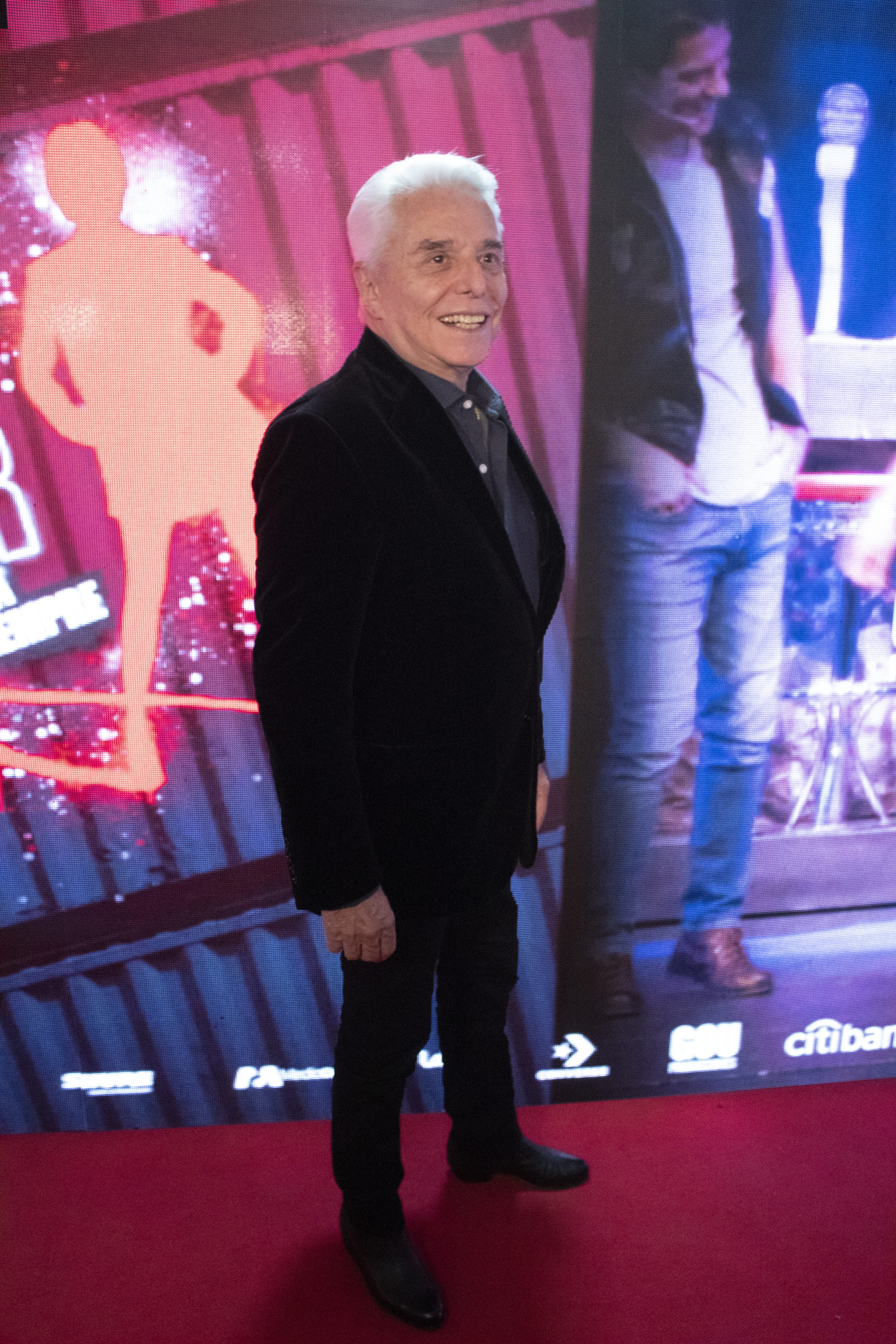 Enrique Guzmán.