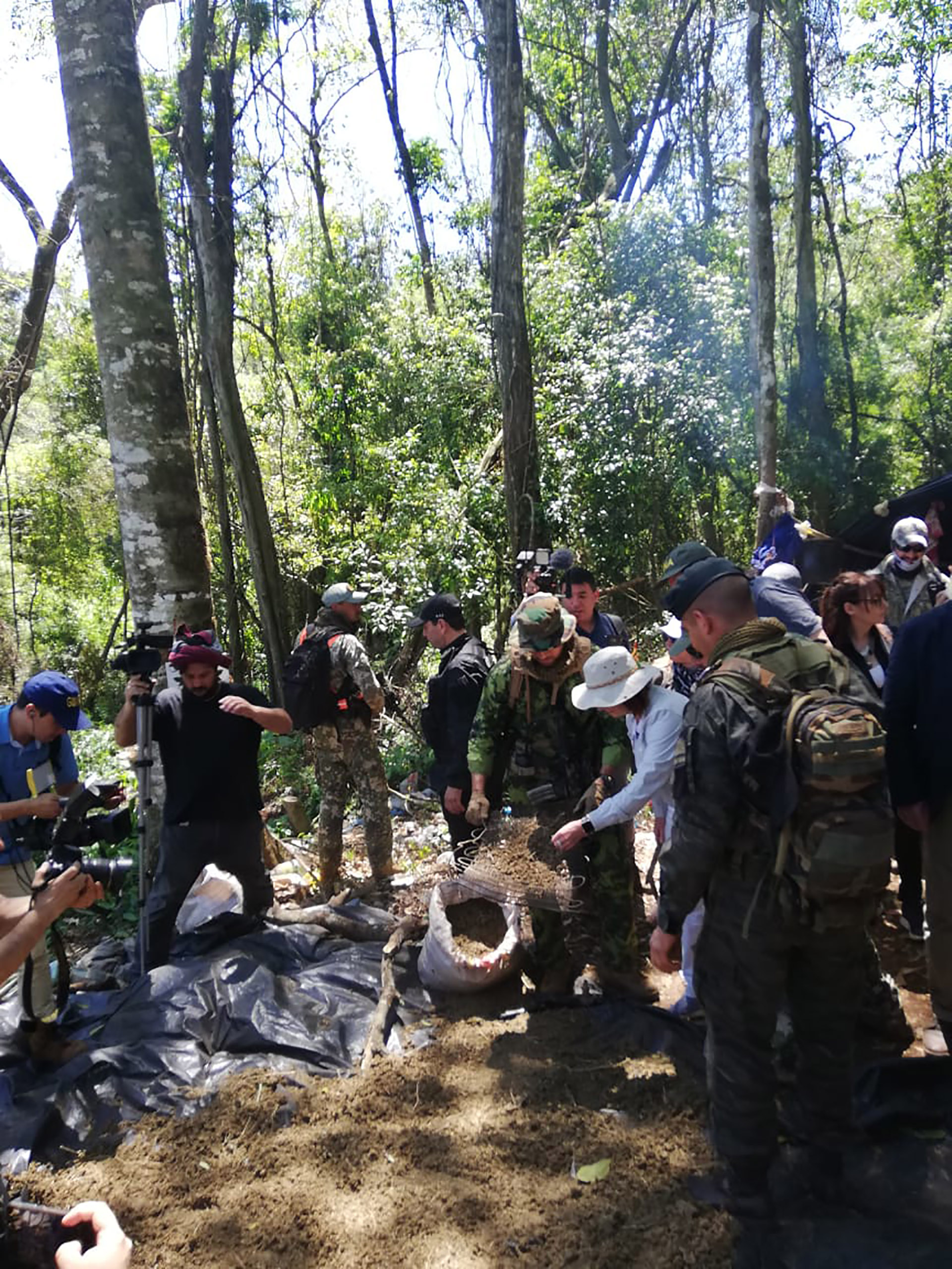 La Agencia Federal de Inteligencia (AFI) y la Secretaría Nacional Antidrogas (SENAD) de Paraguay iniciaron el 20 de septiembre un trabajo secreto en los departamentos de Itapúa y Caazapá, en Paraguay, que les permitió descubrir amplias zonas de producción de marihuana destinada al narcotráfico internacional.