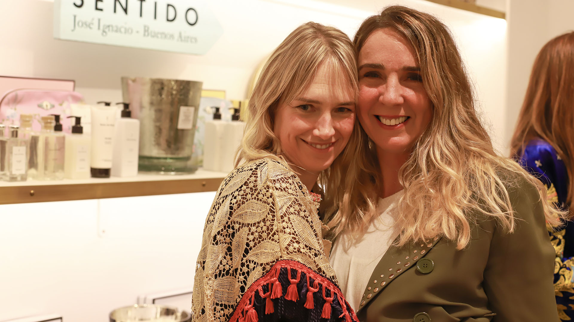 Natasha Elliot y Milagros Resta